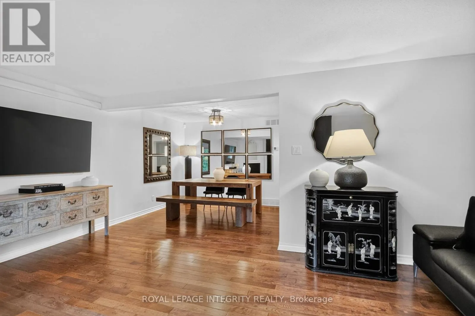 209 SHERWAY DRIVE