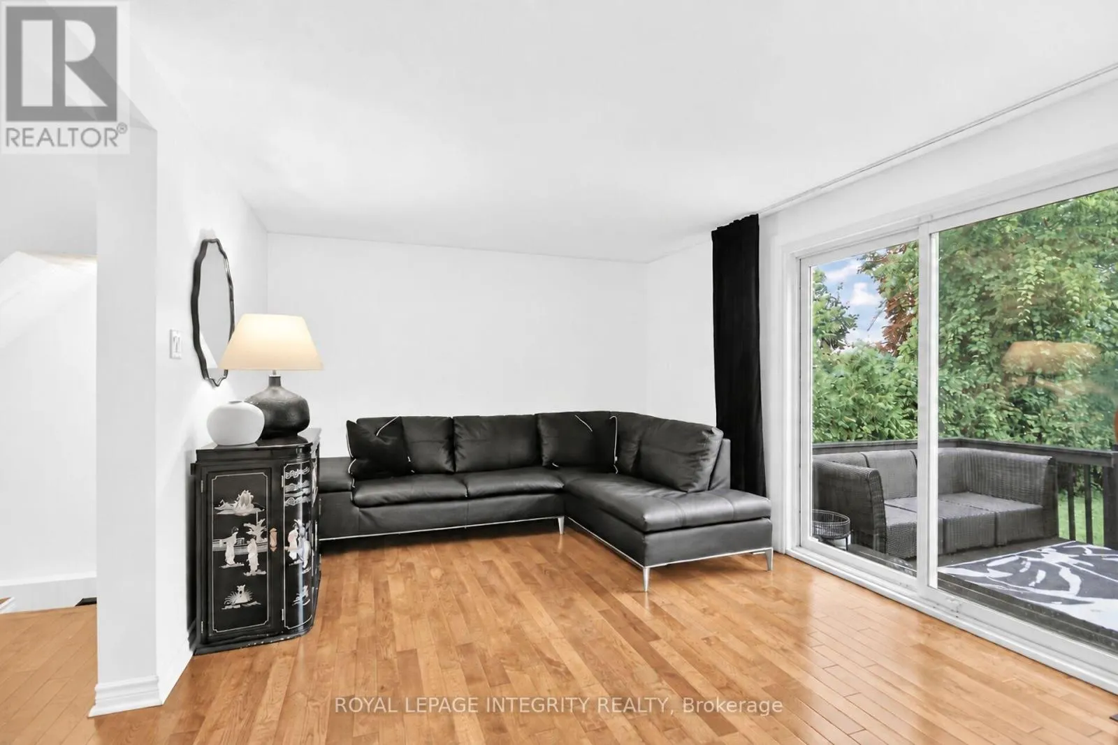 209 SHERWAY DRIVE