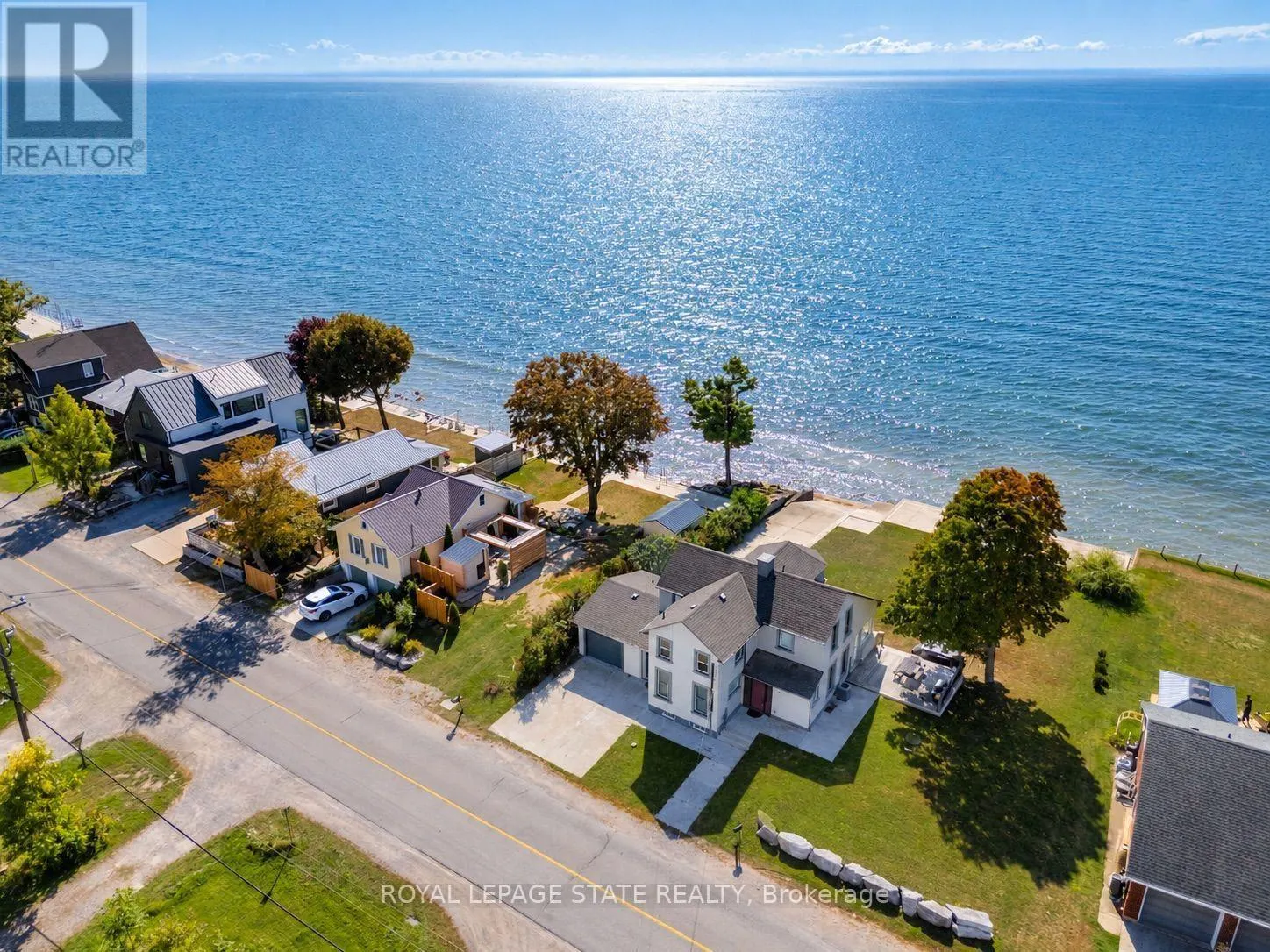 2952 NORTH SHORE DRIVE
