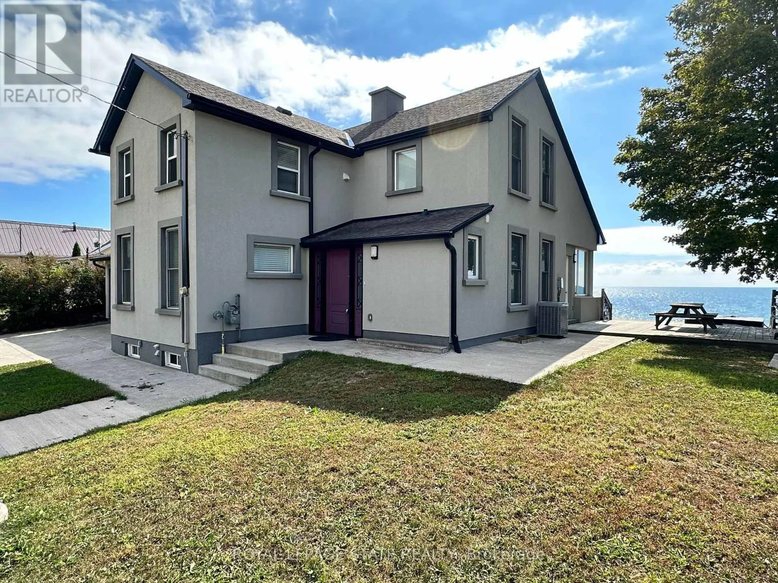 2952 NORTH SHORE DRIVE