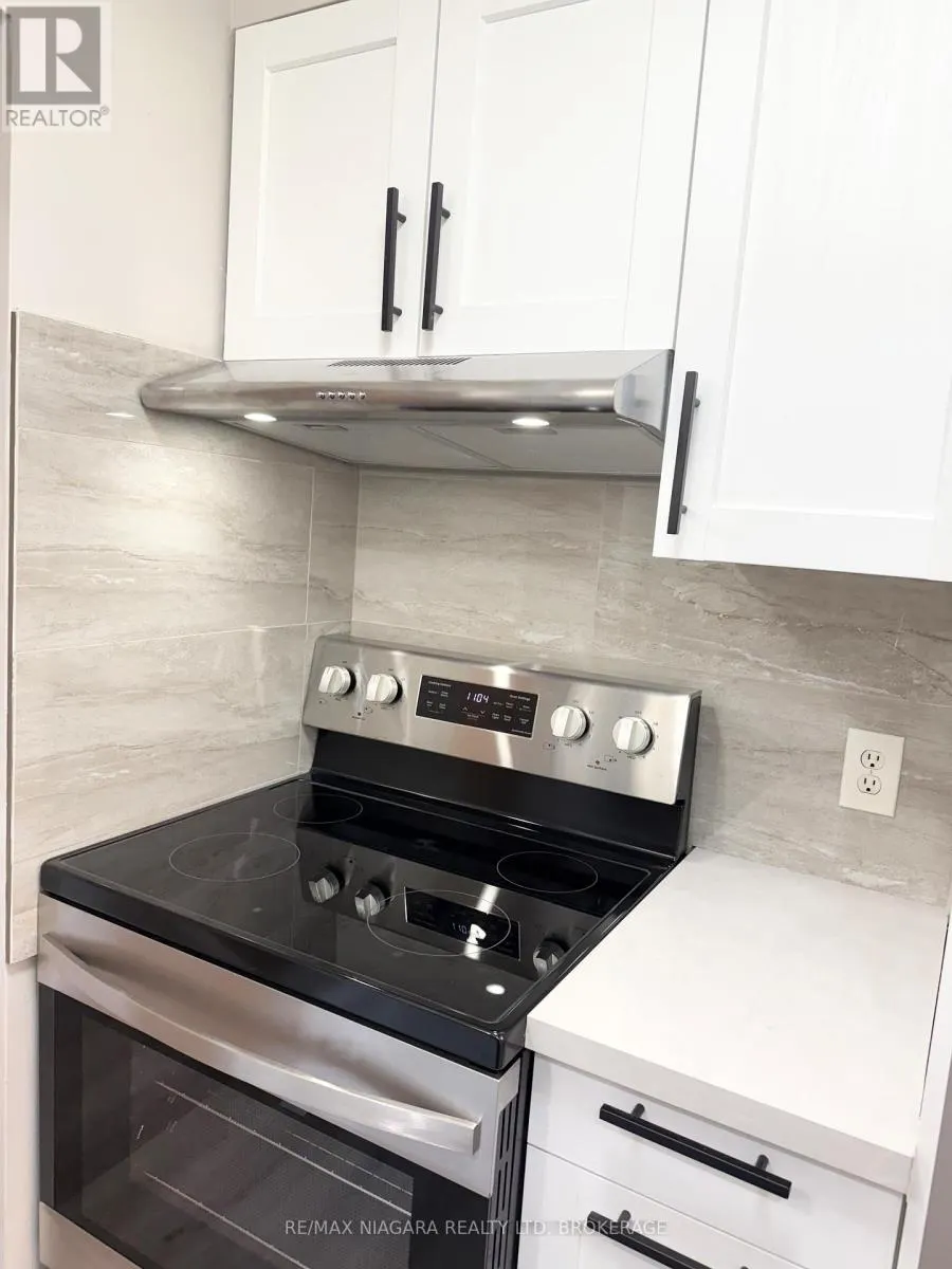 8 - 286 VINE STREET #8