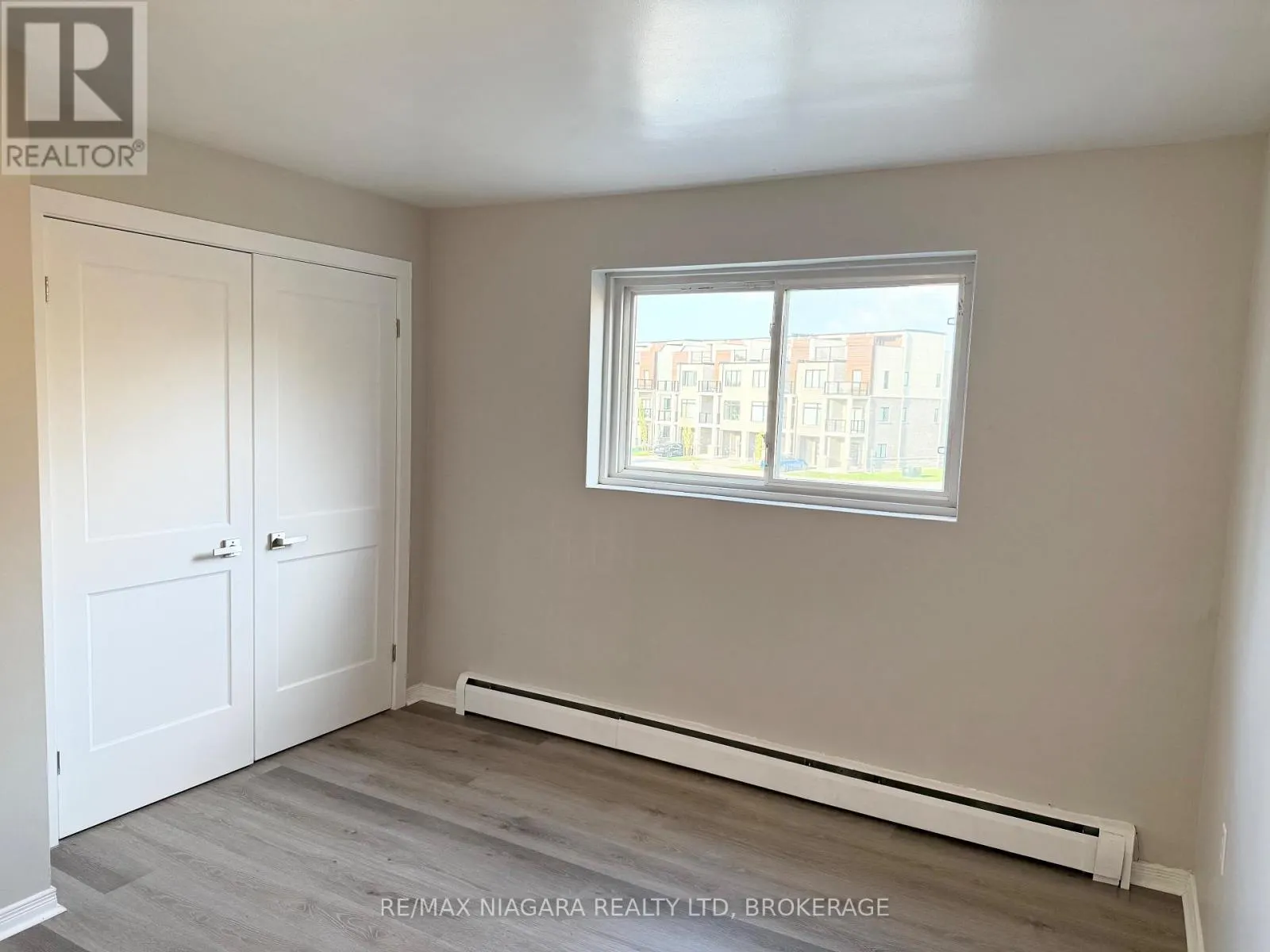 8 - 286 VINE STREET #8