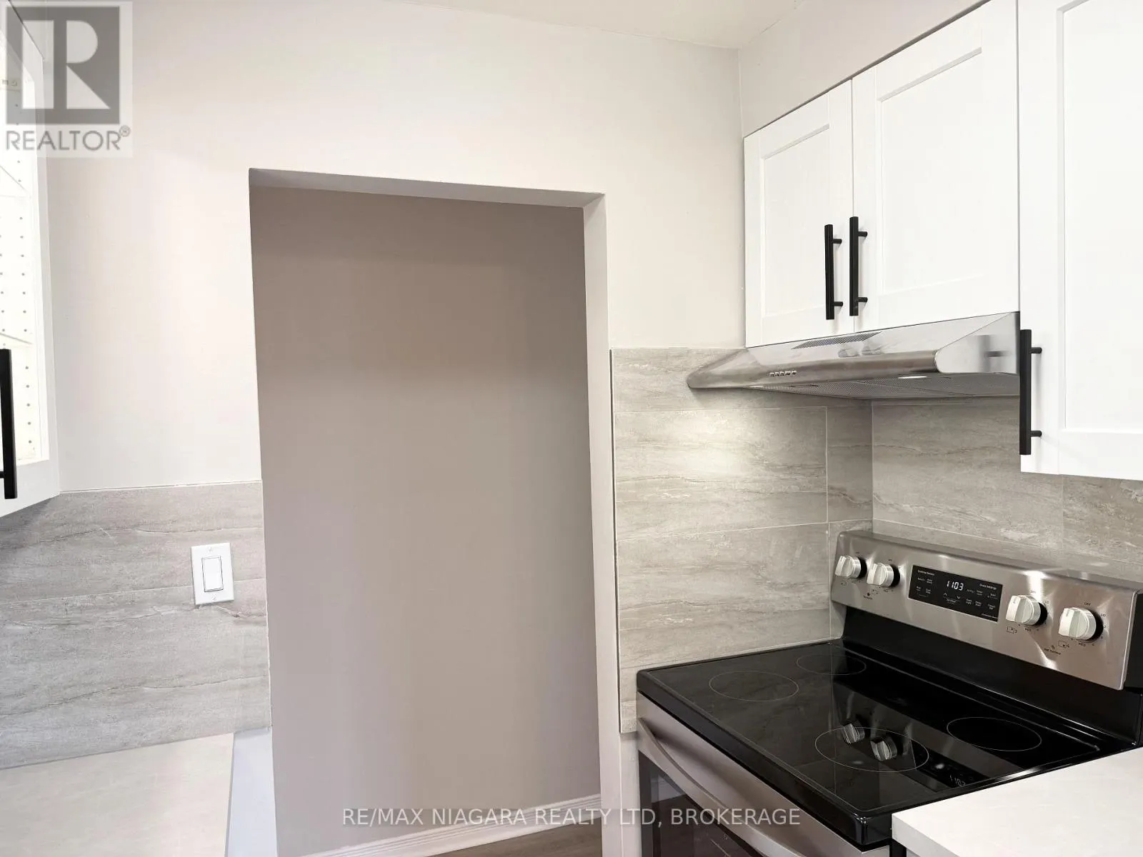 4 - 286 VINE STREET #4