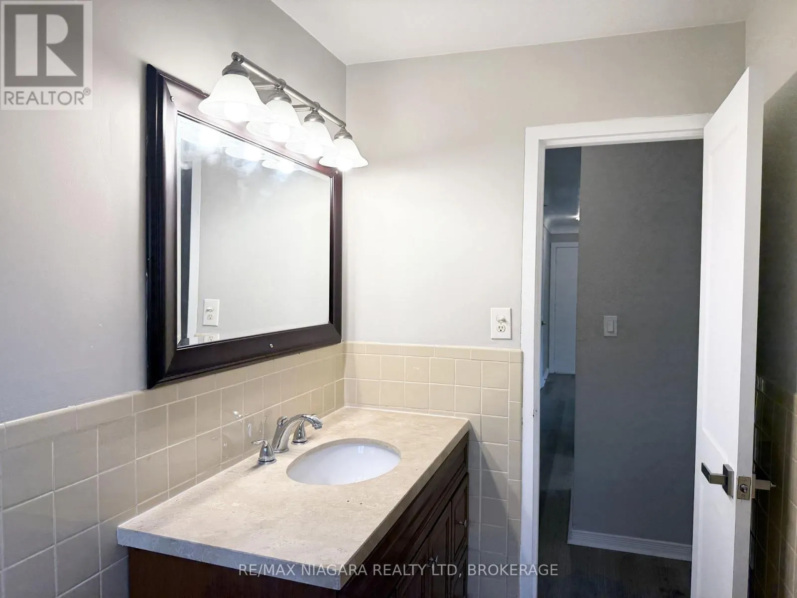 4 - 286 VINE STREET #4