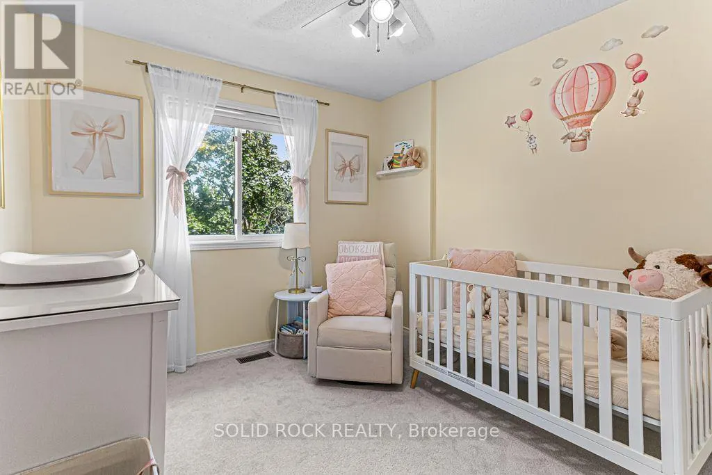 49 LONGSHIRE CIRCLE
