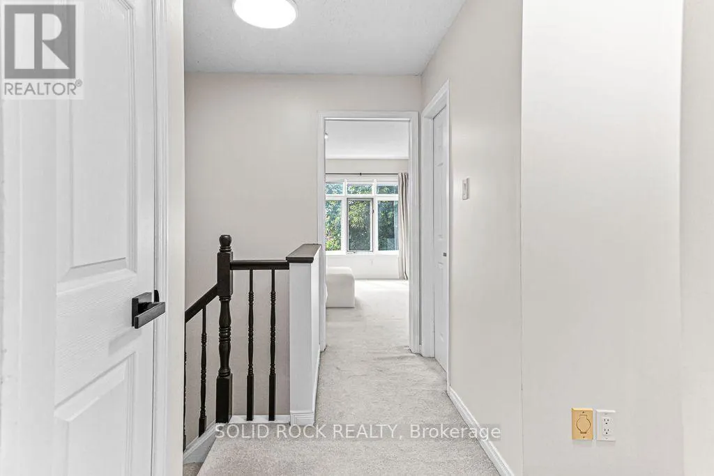 49 LONGSHIRE CIRCLE