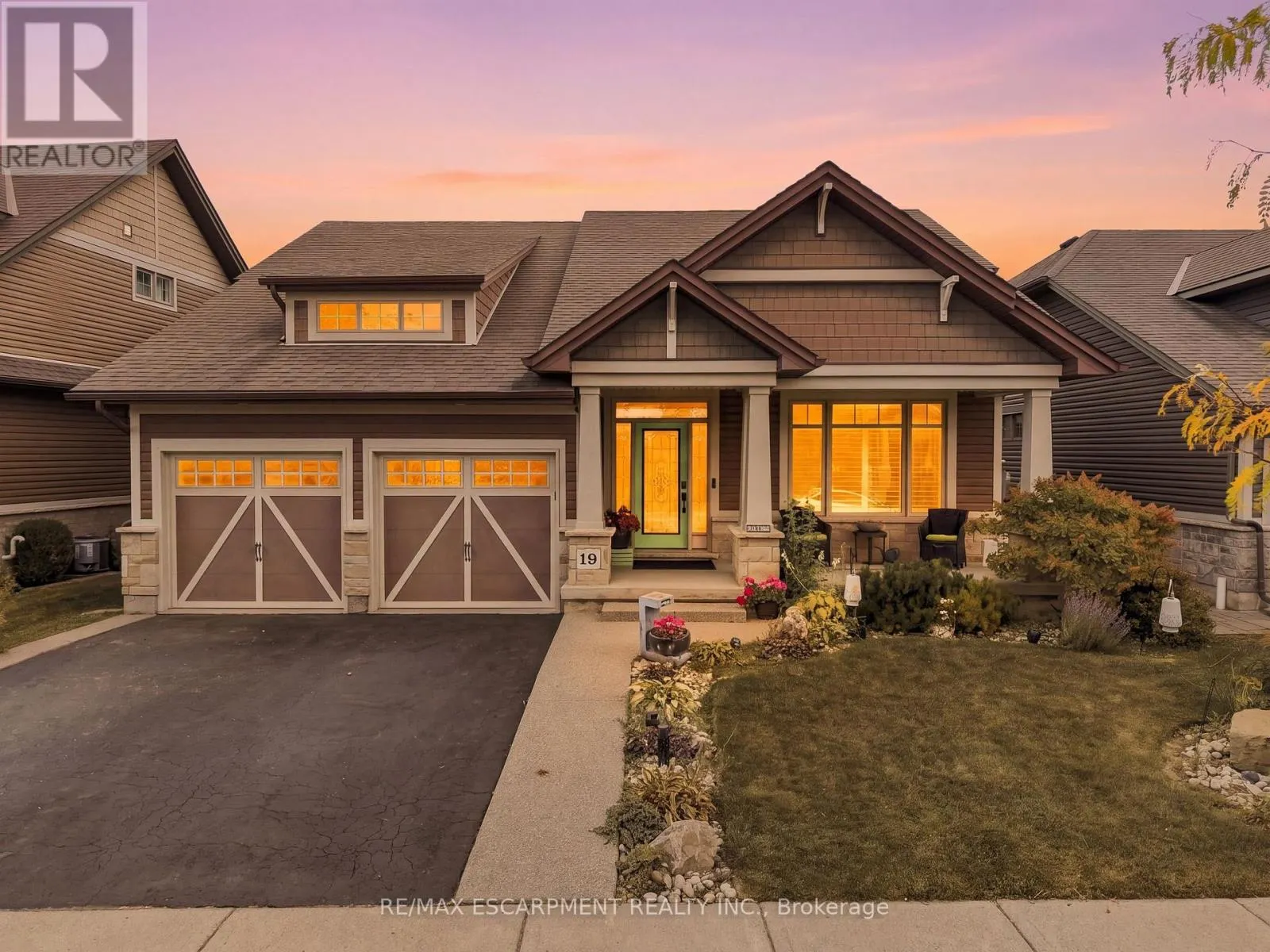 19 BROOKSIDE TERRACE