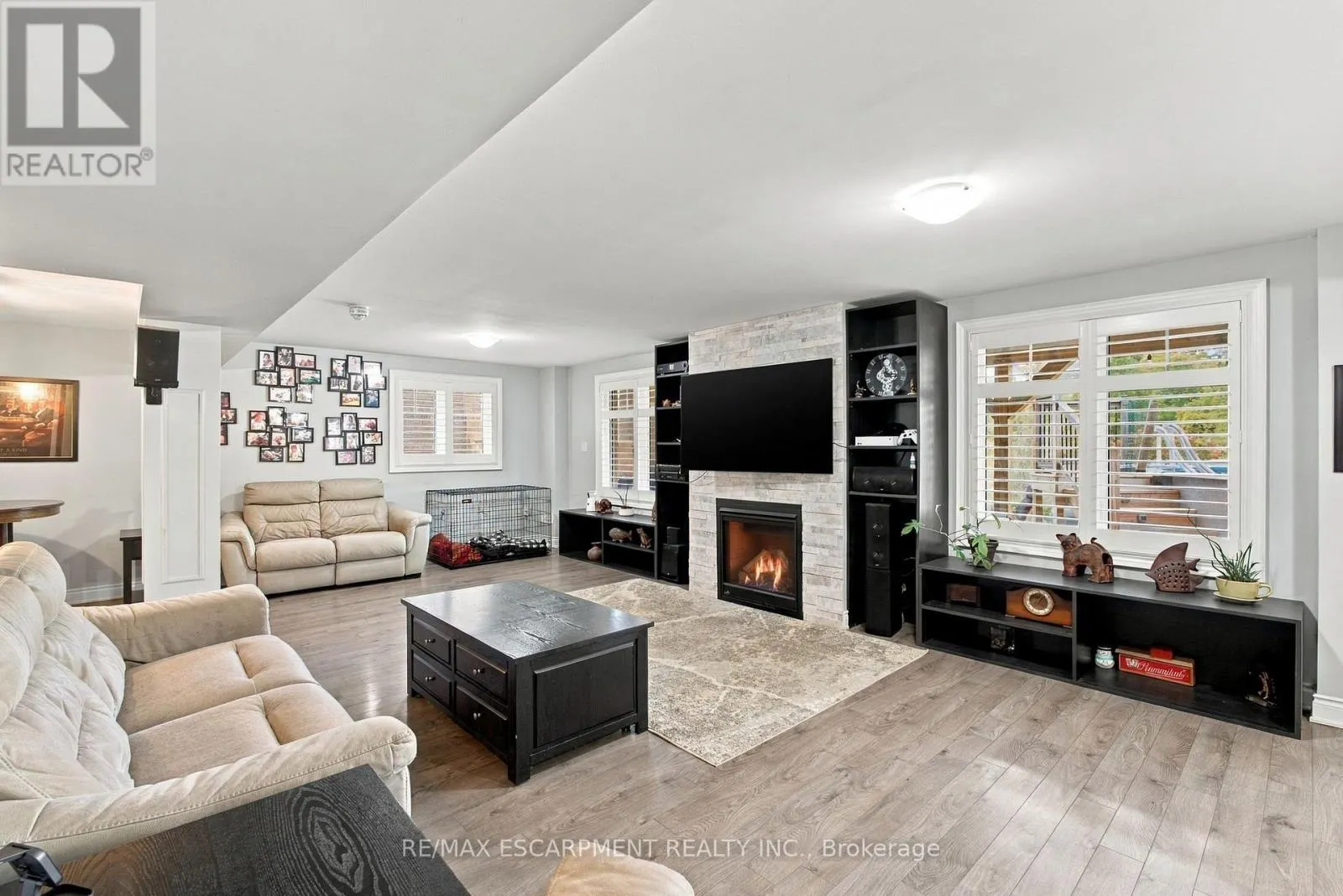 19 BROOKSIDE TERRACE