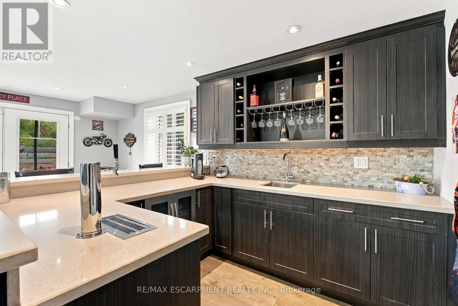 19 BROOKSIDE TERRACE