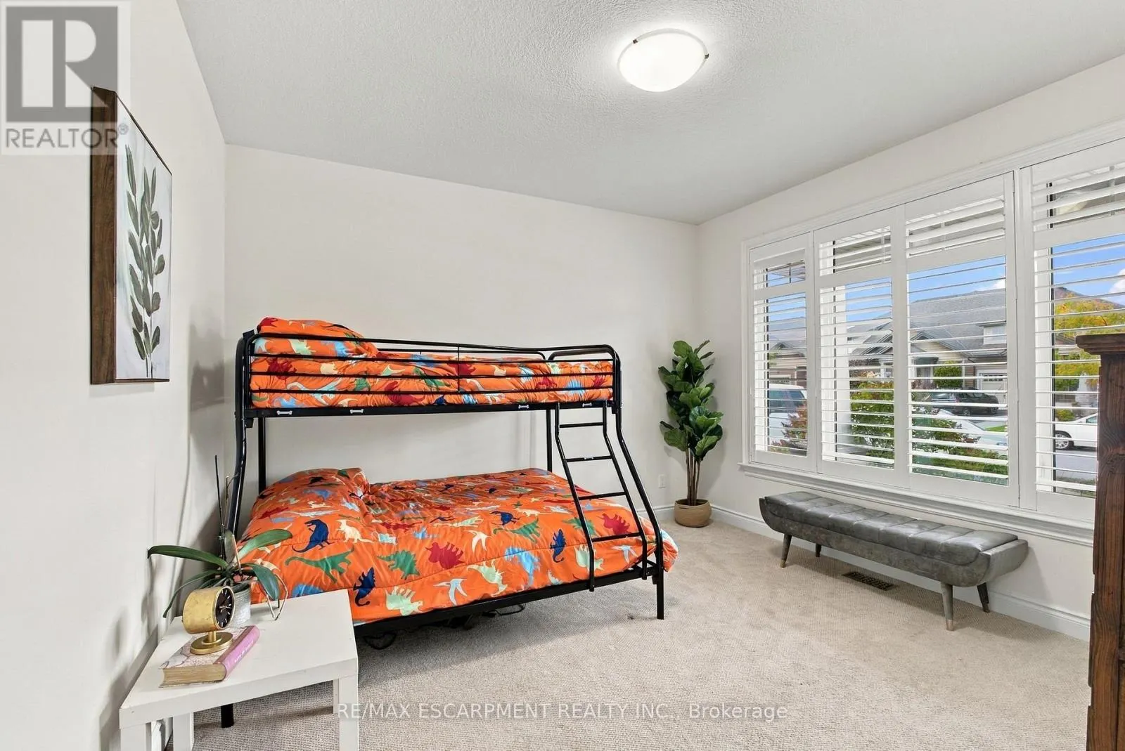 19 BROOKSIDE TERRACE