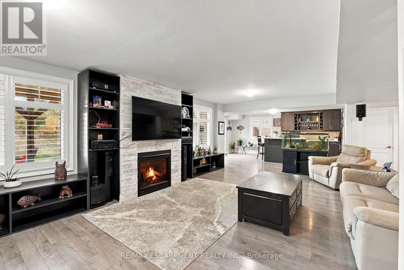 19 BROOKSIDE TERRACE