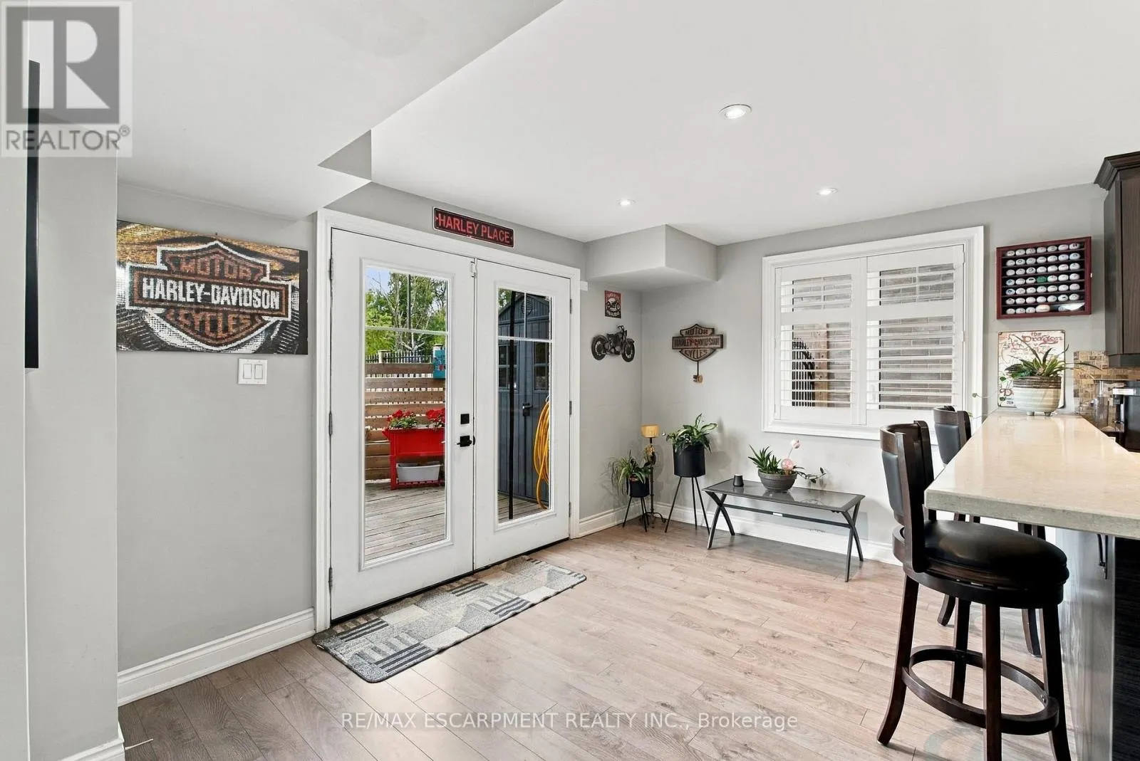 19 BROOKSIDE TERRACE