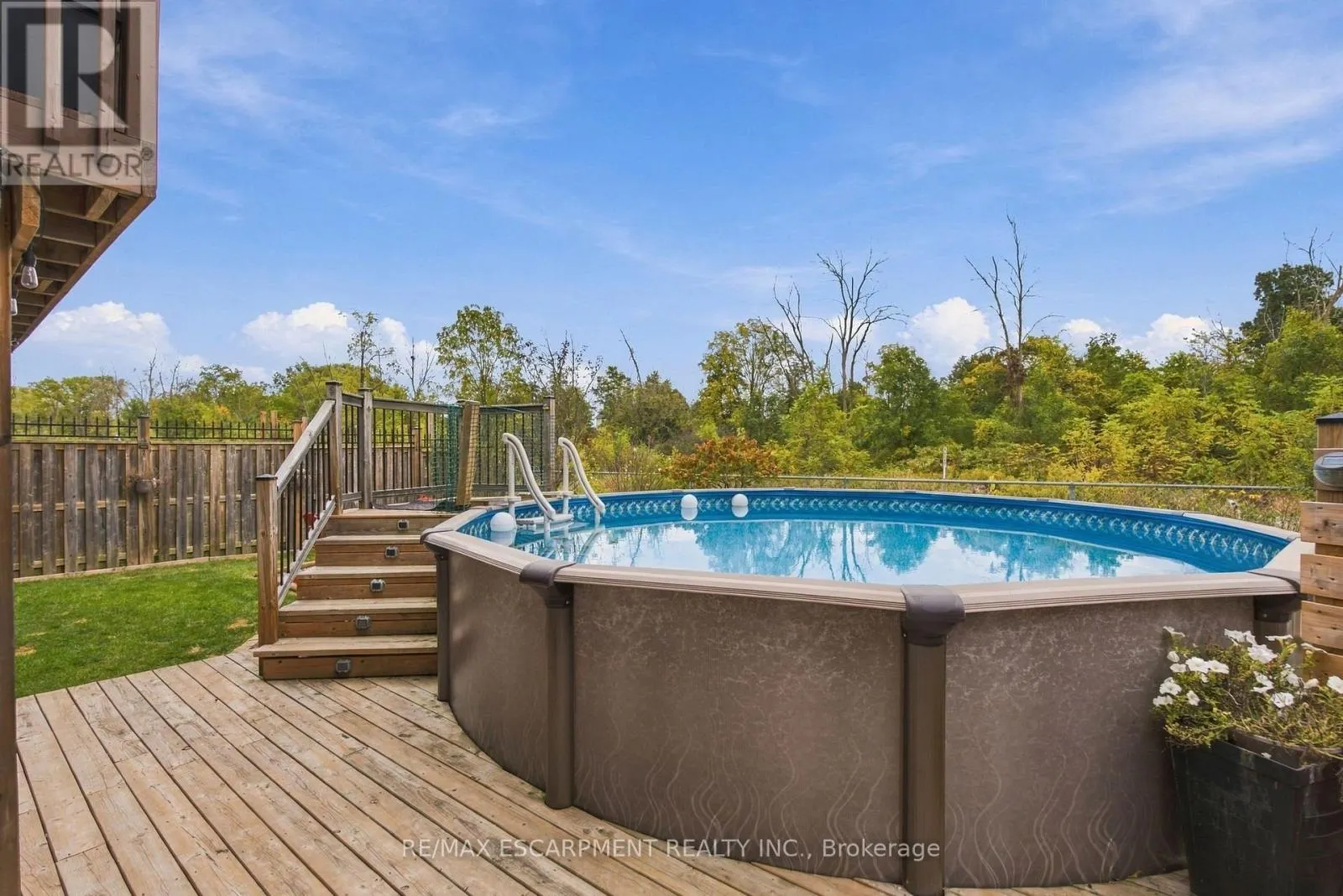 19 BROOKSIDE TERRACE