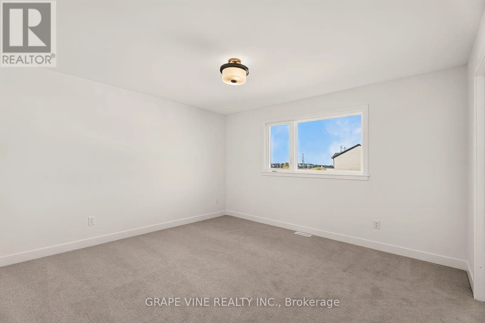 738 CAMINAR TERRACE