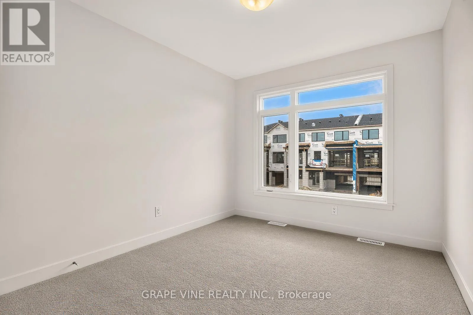 738 CAMINAR TERRACE
