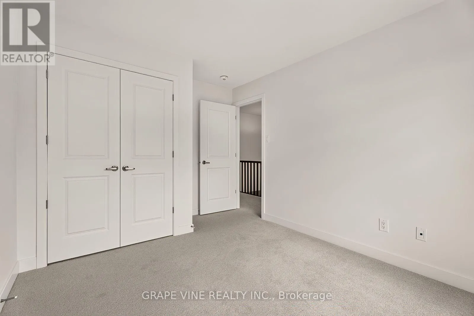 738 CAMINAR TERRACE