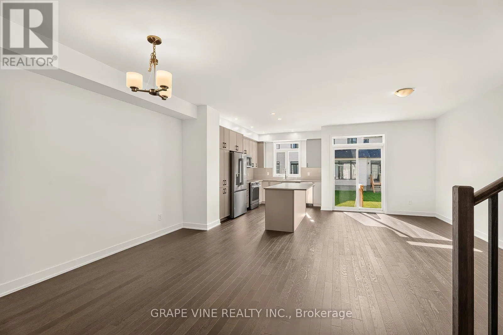 76 SAN FELICE CIRCLE