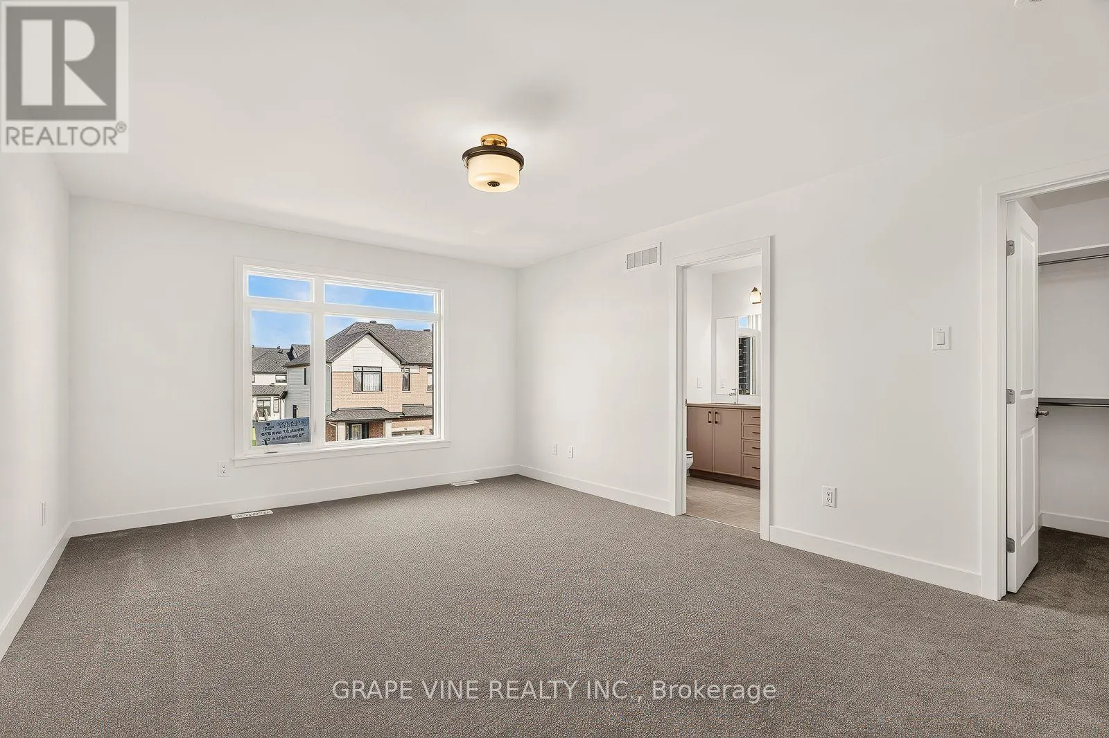 76 SAN FELICE CIRCLE
