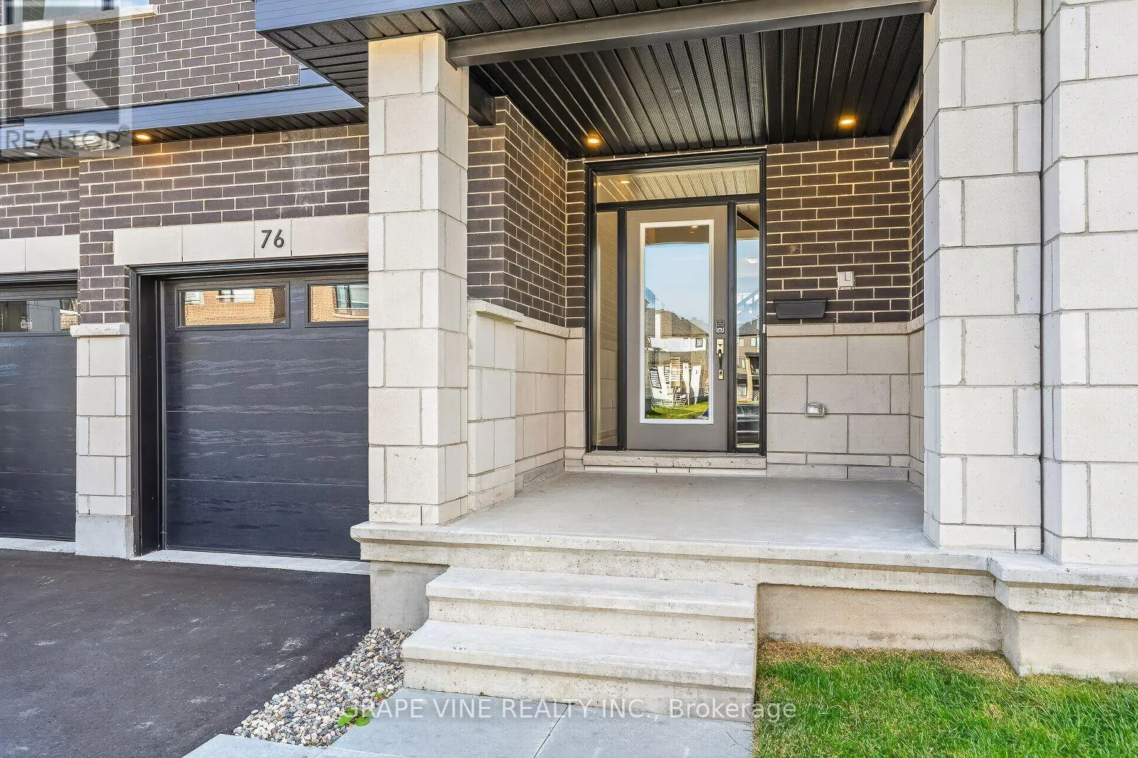 76 SAN FELICE CIRCLE