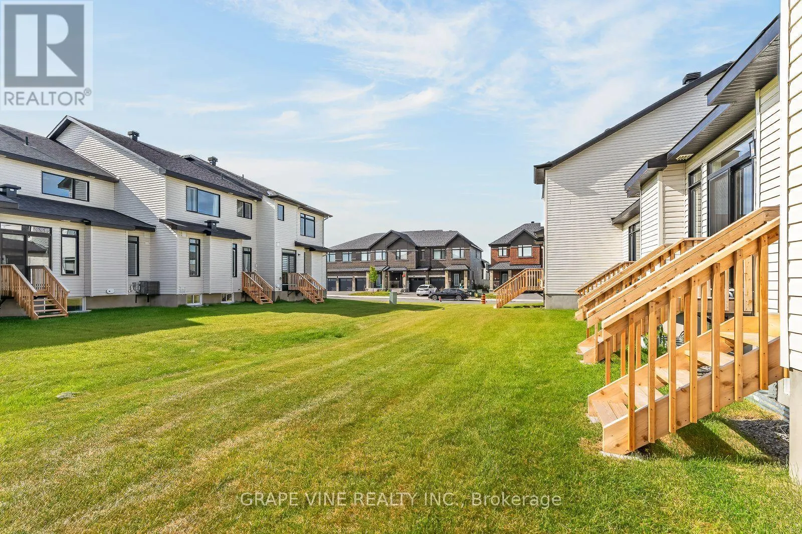 76 SAN FELICE CIRCLE