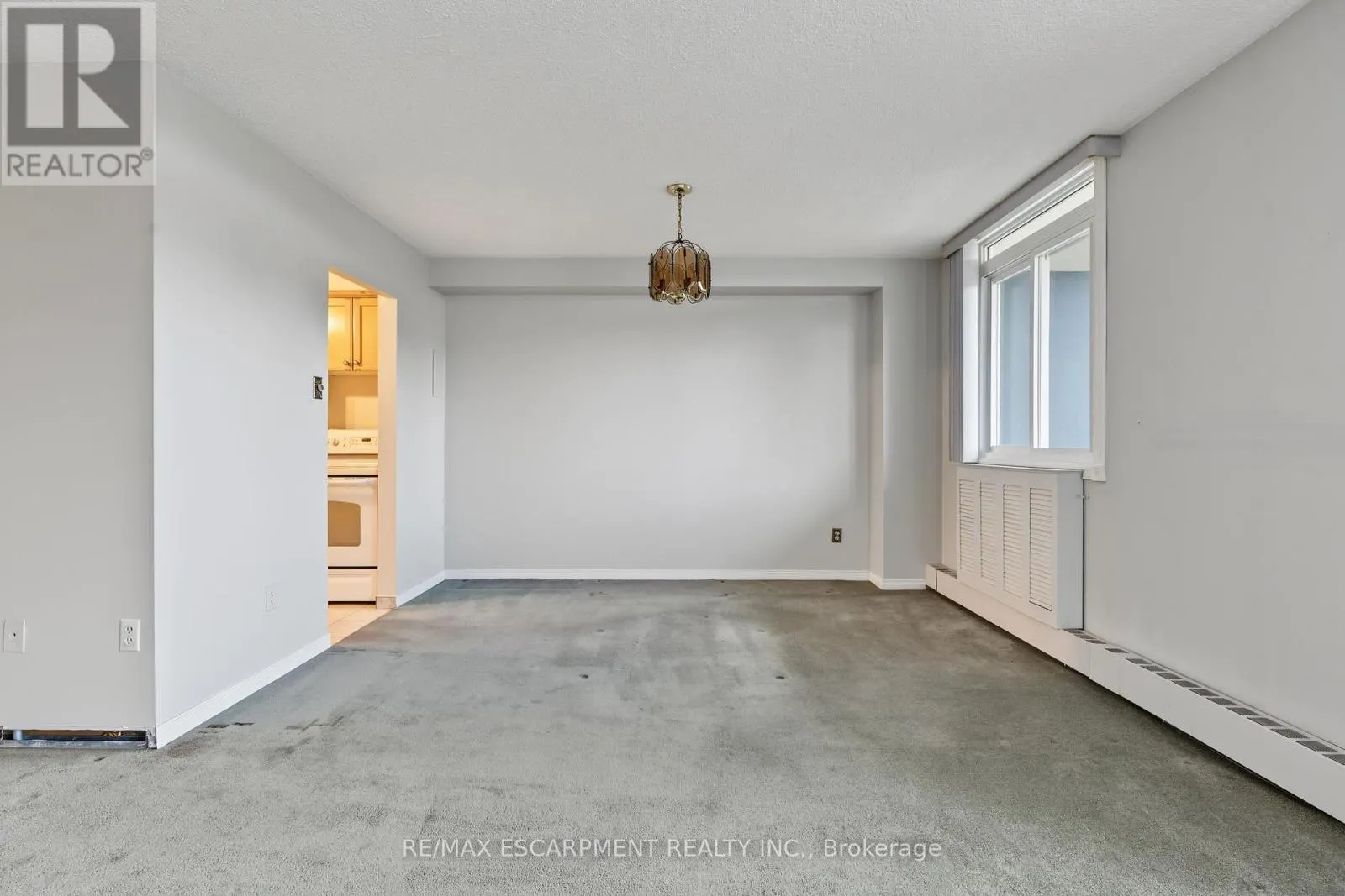 504 - 640 WEST STREET