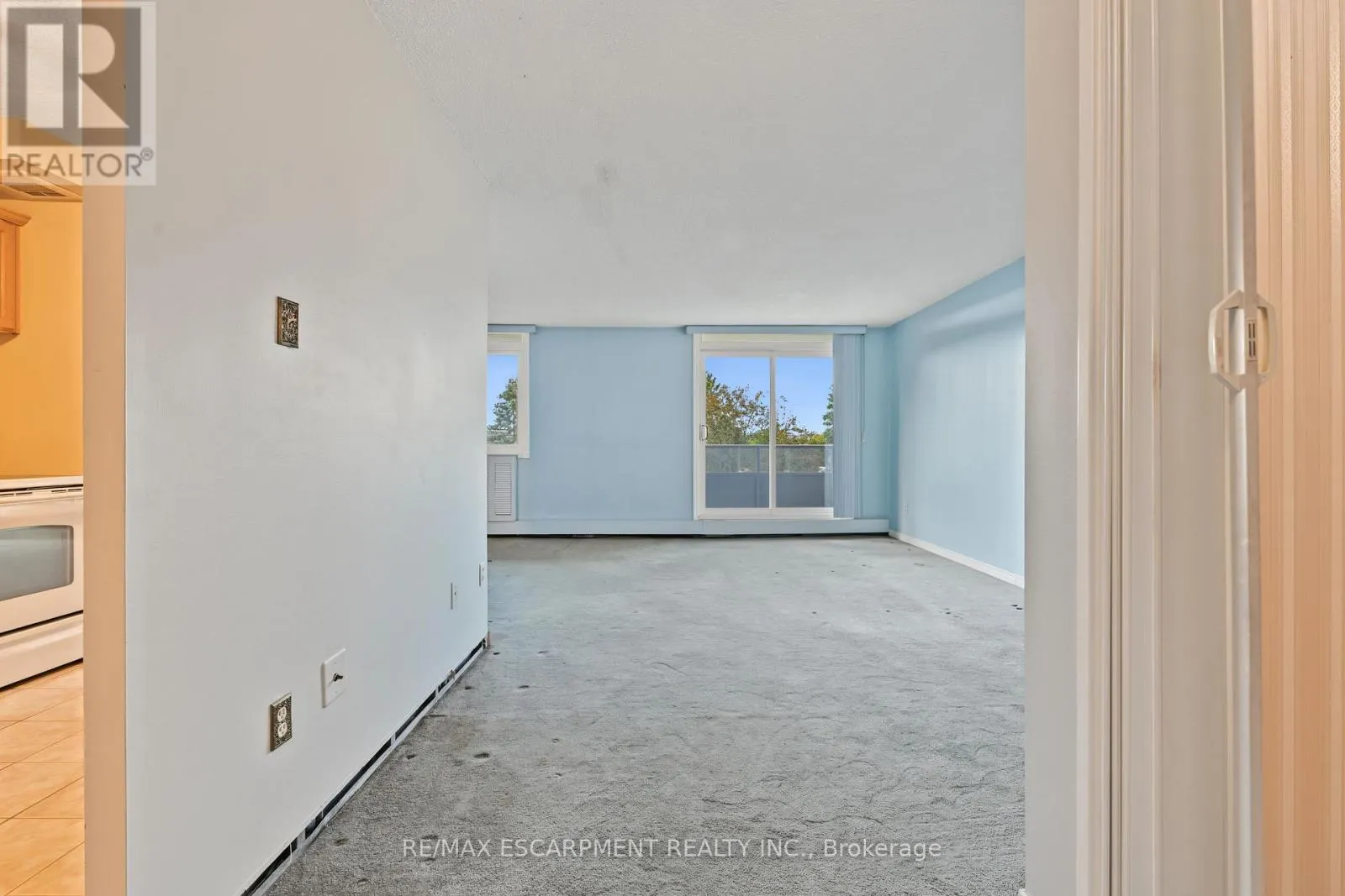 504 - 640 WEST STREET