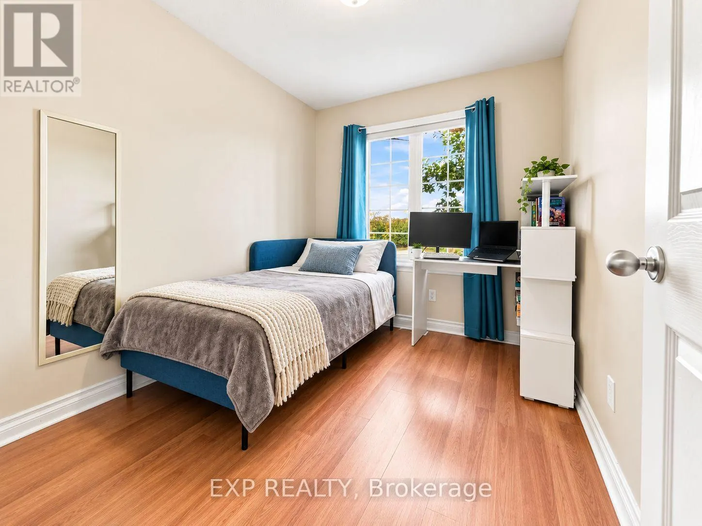 223 - 90 EDENVALE DRIVE