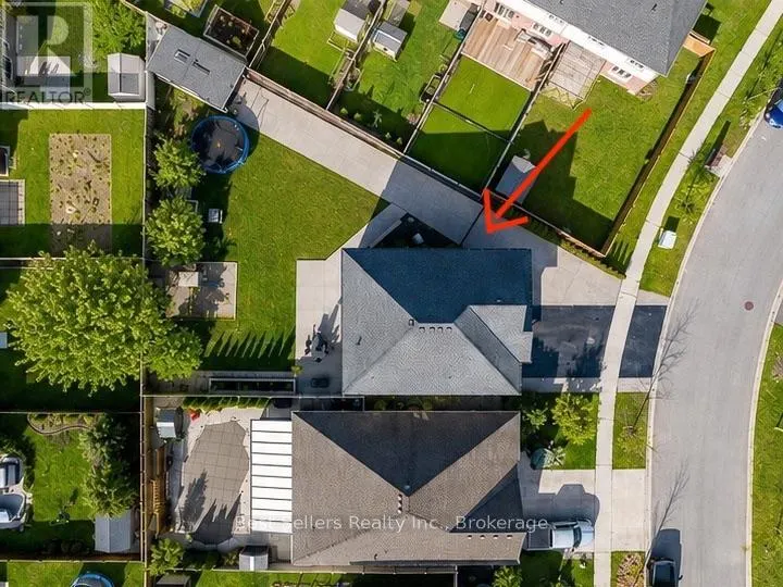 214 CARDINAL CRESCENT