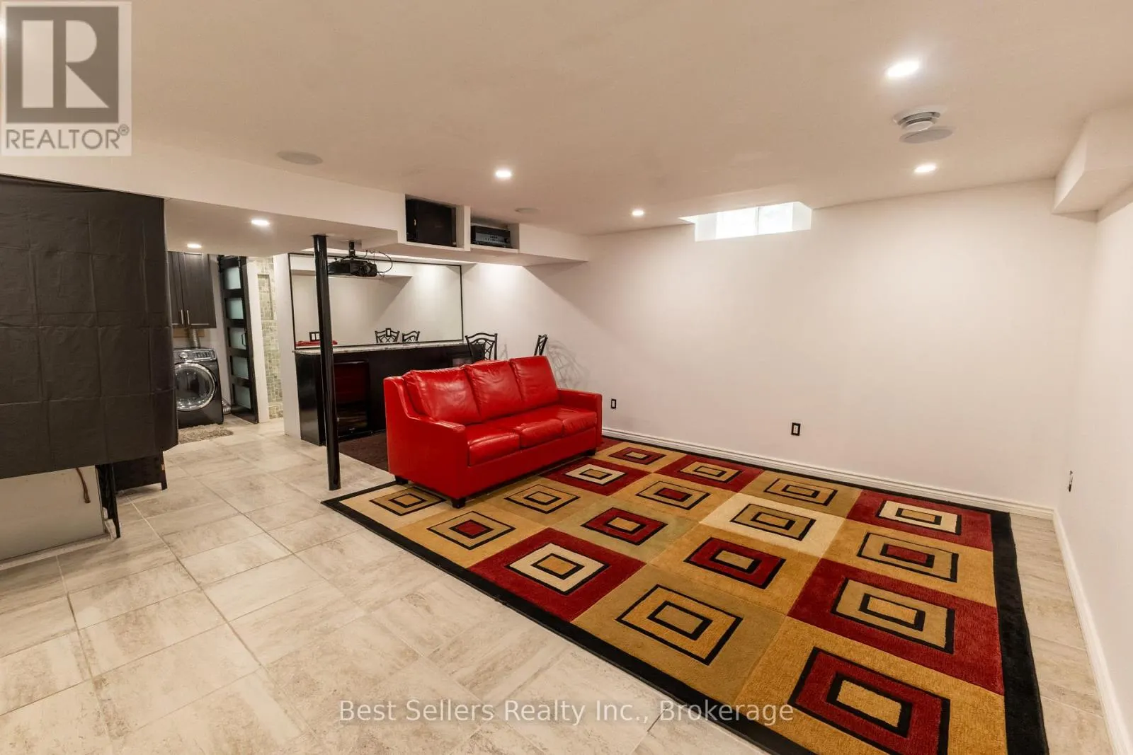 214 CARDINAL CRESCENT