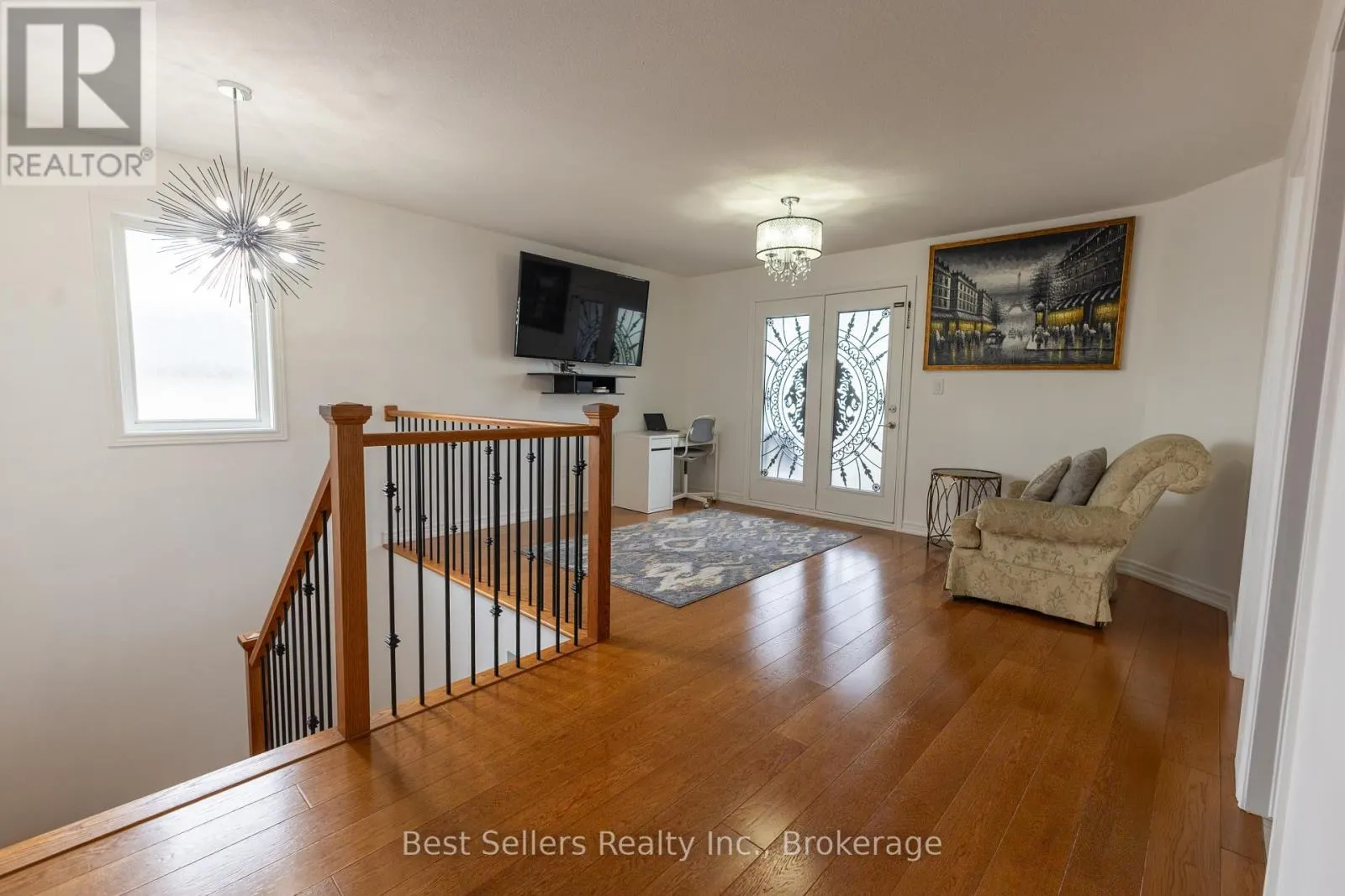 214 CARDINAL CRESCENT