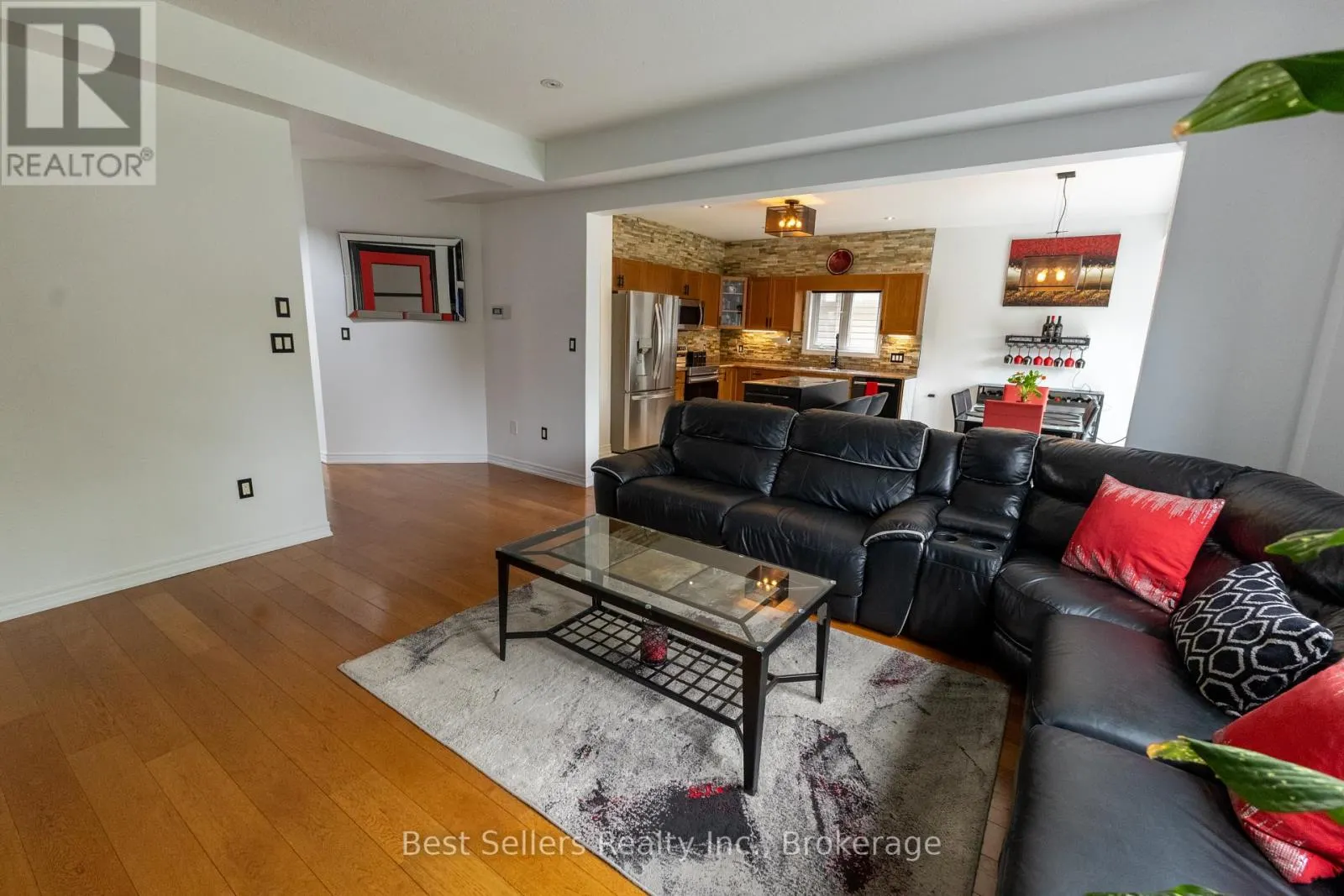 214 CARDINAL CRESCENT