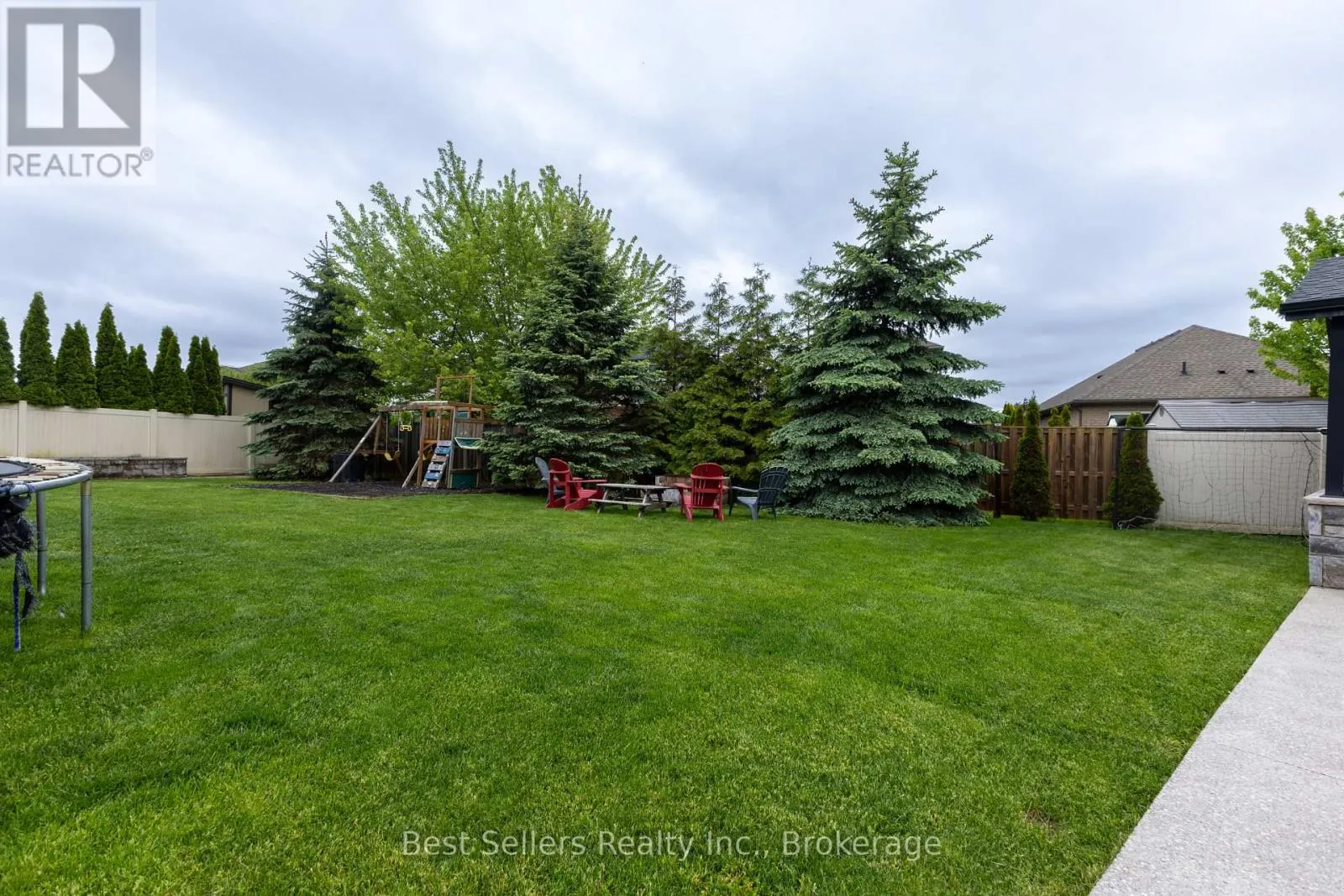 214 CARDINAL CRESCENT