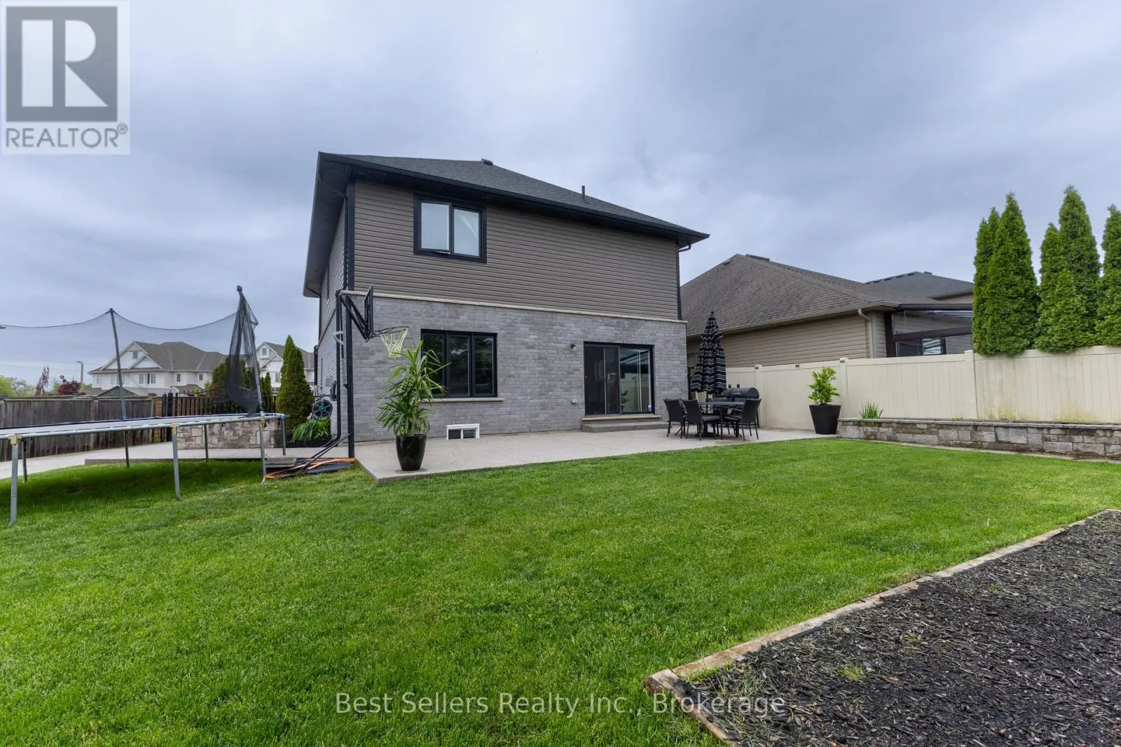 214 CARDINAL CRESCENT
