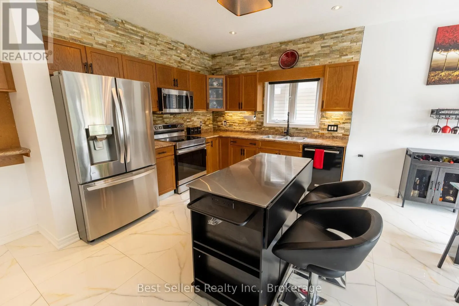 214 CARDINAL CRESCENT