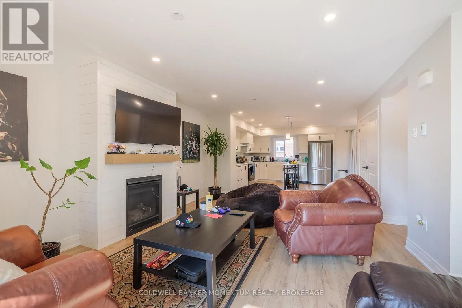 B - 153 B MOFFATT STREET #B