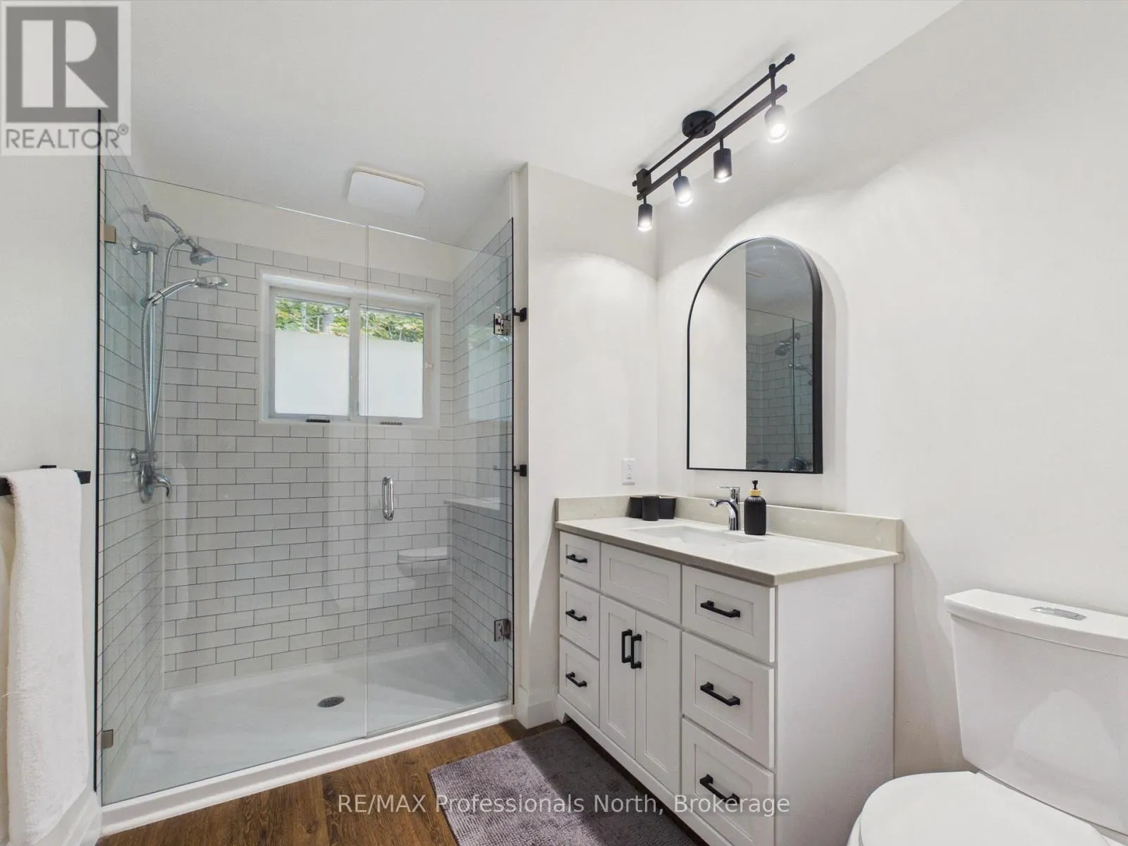 1 CRESTVIEW DRIVE