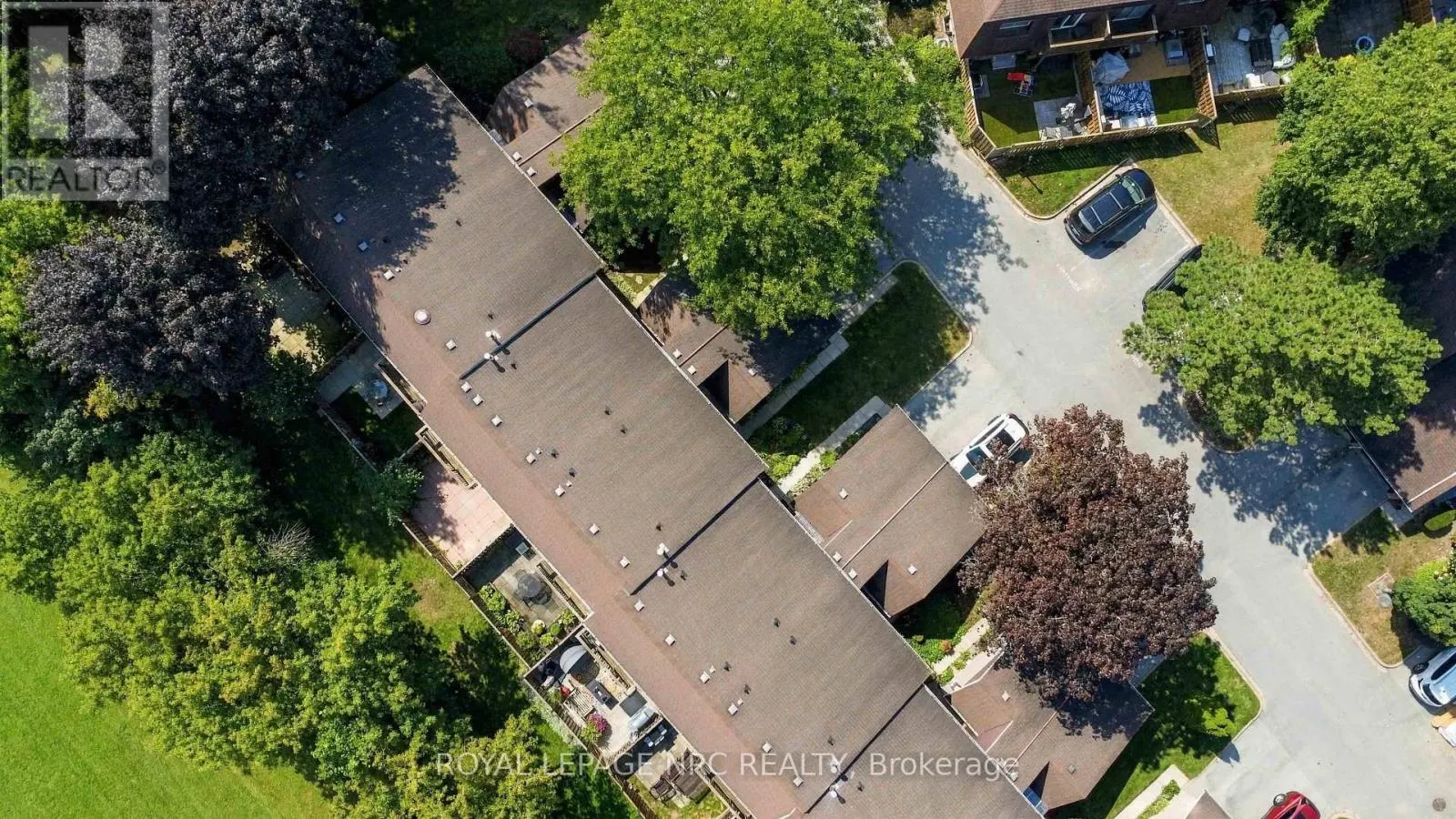 43 - 122 LAKESHORE ROAD #43