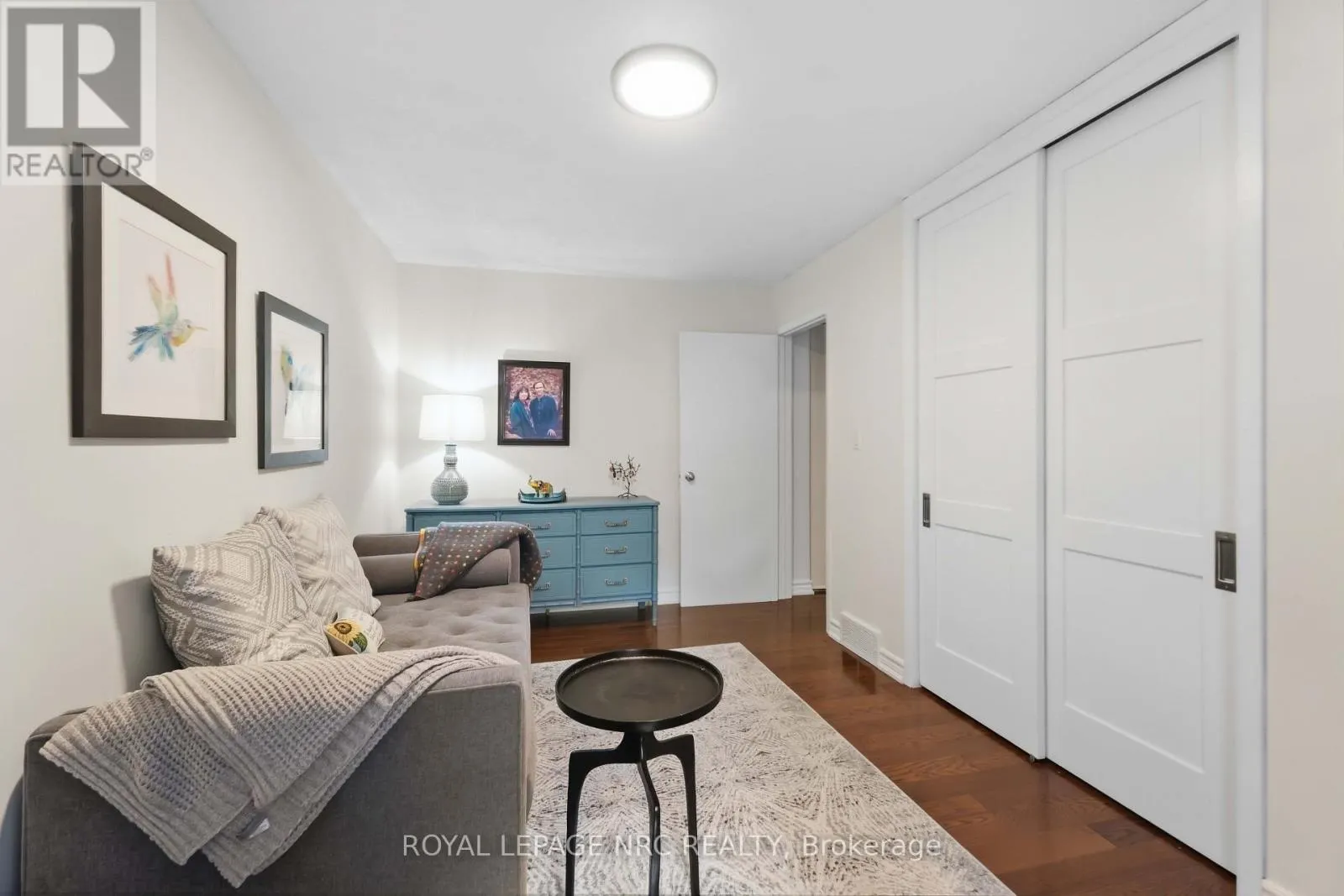 43 - 122 LAKESHORE ROAD #43