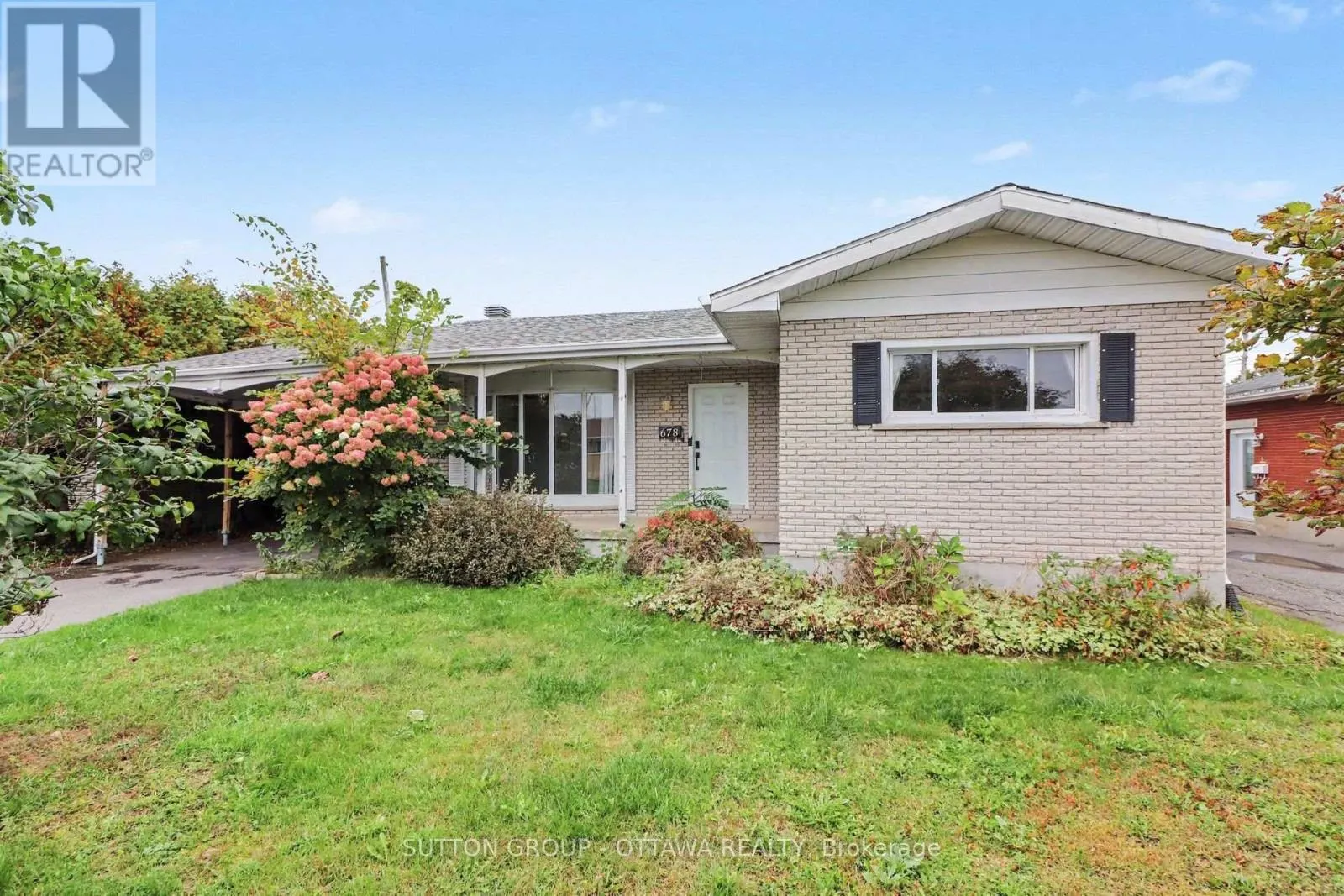 678 REJANE CRESCENT