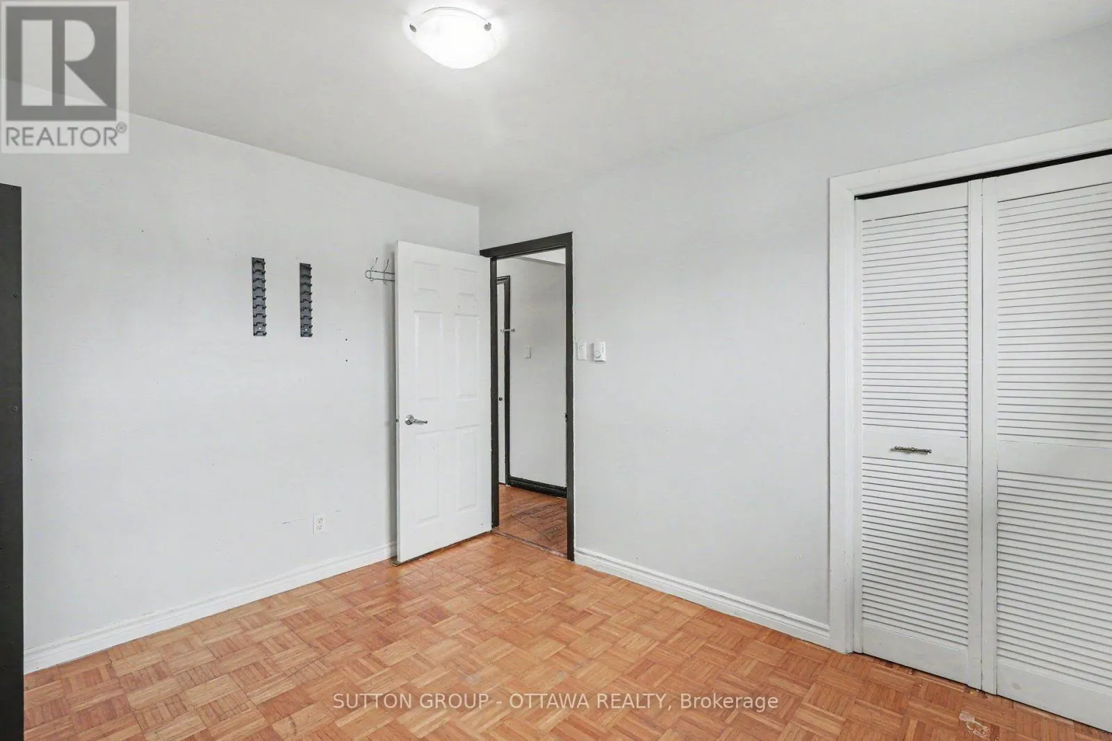 678 REJANE CRESCENT