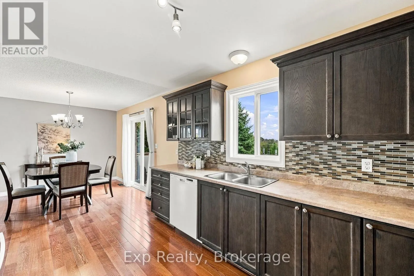 1266 ASHLAND DRIVE