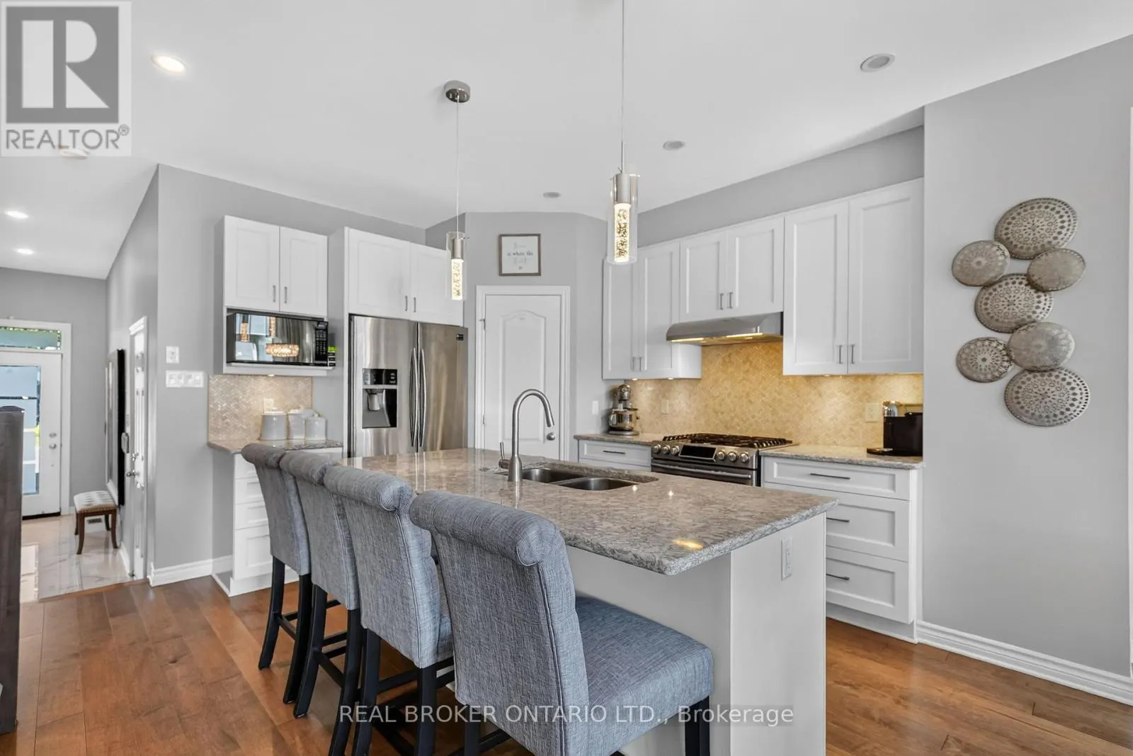609 EGRET WAY