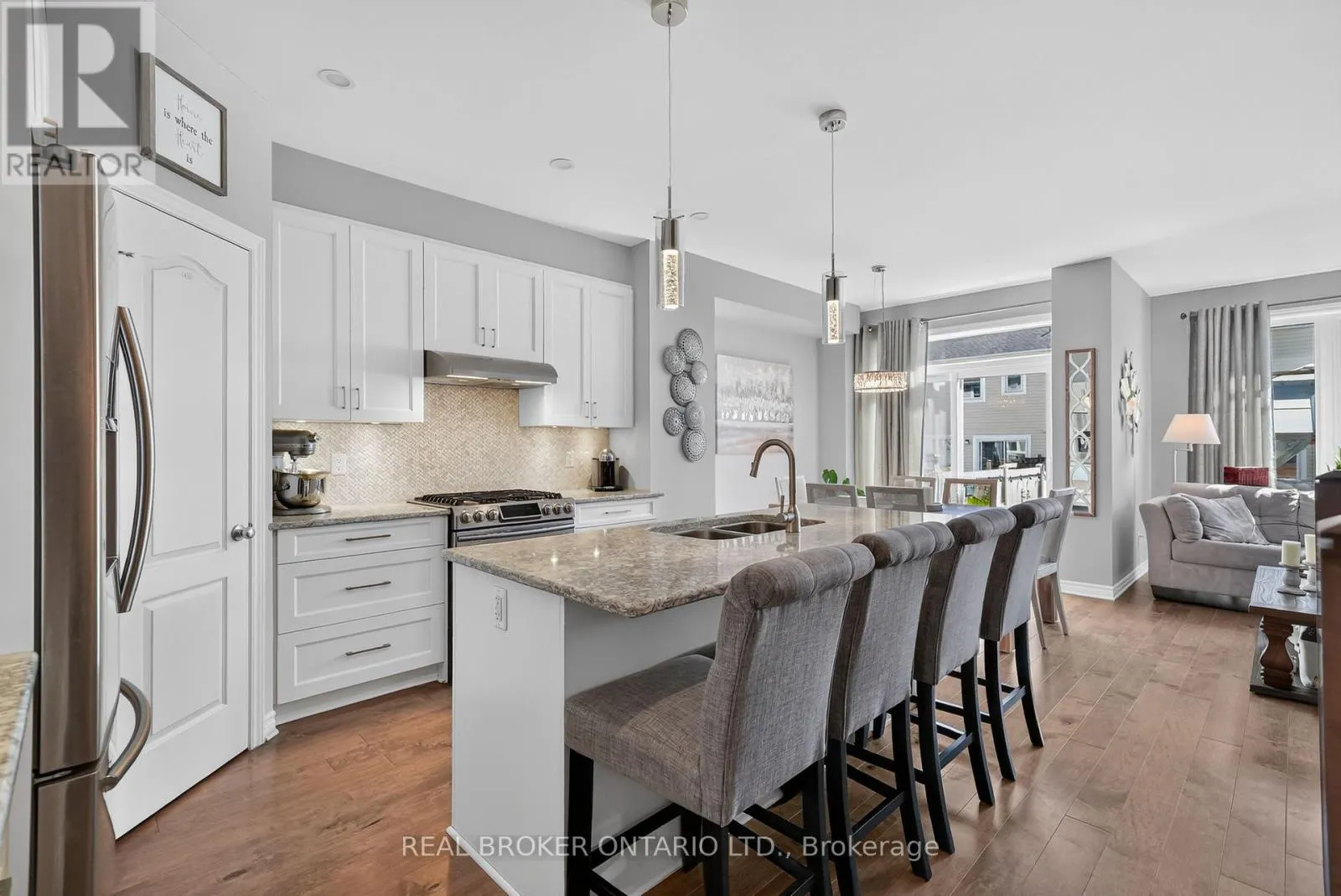 609 EGRET WAY