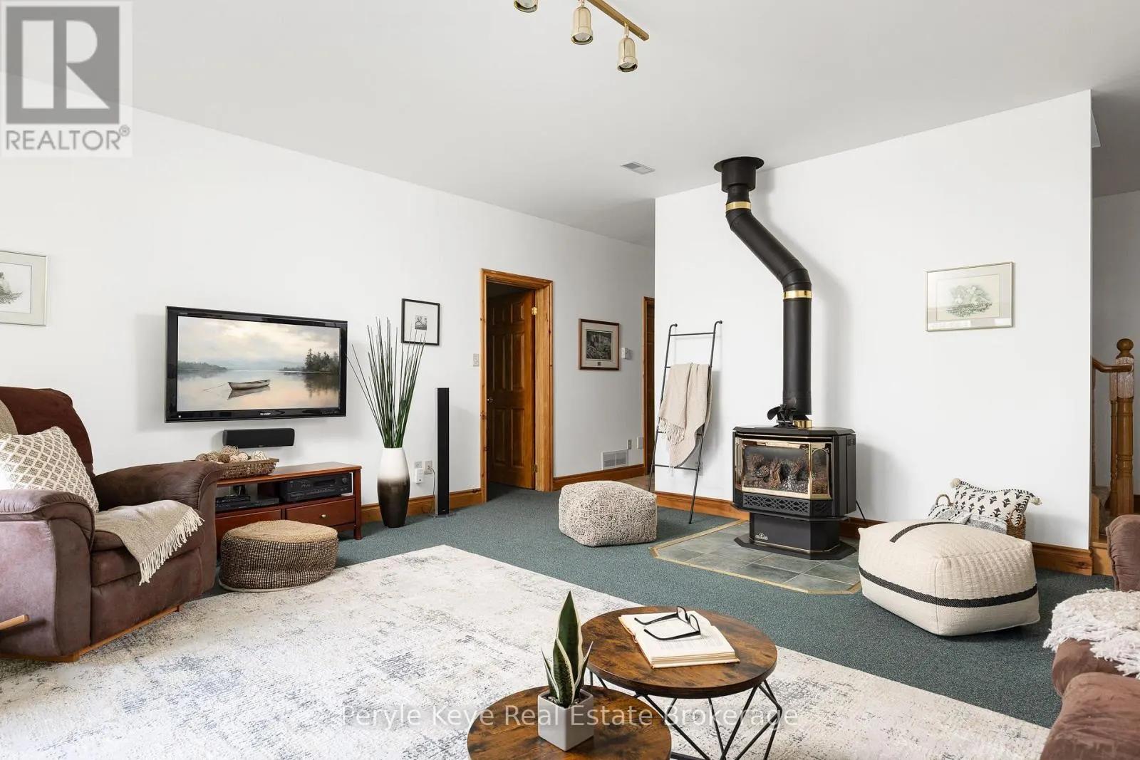 200 EDGEMERE ROAD
