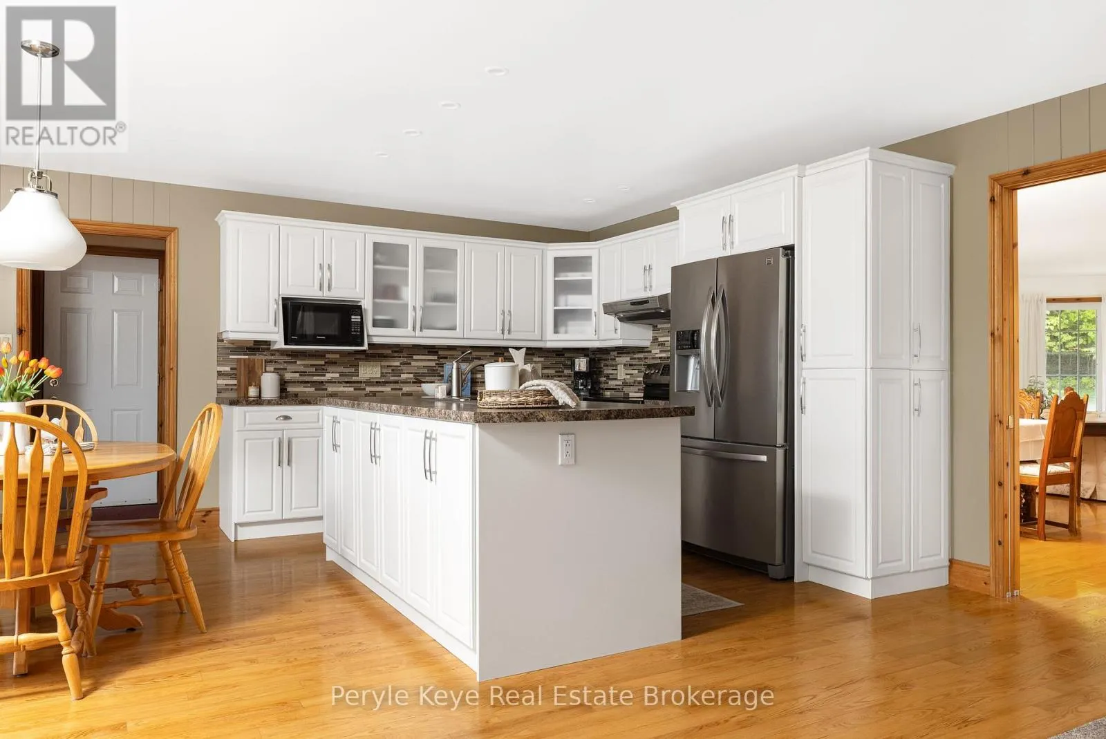 200 EDGEMERE ROAD