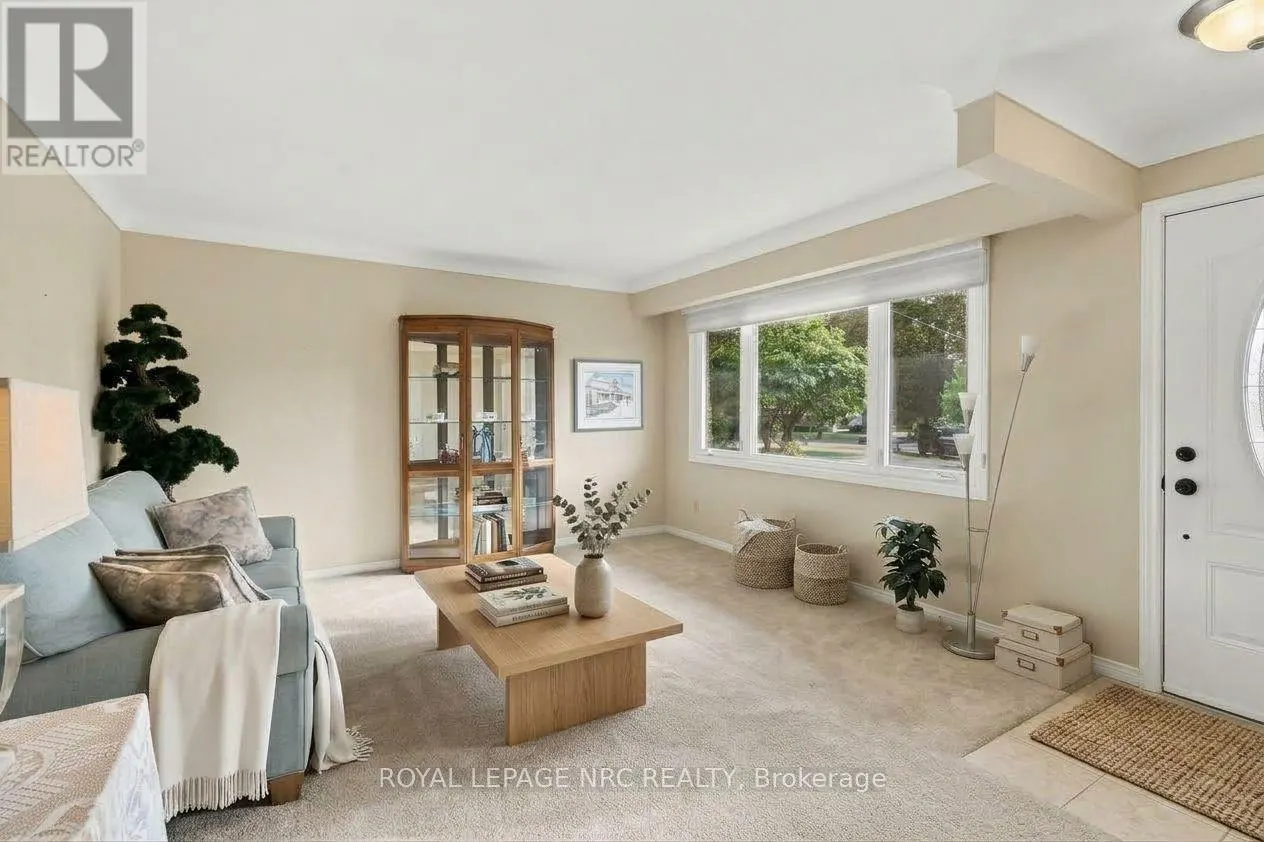 13 HARDWOOD GROVE