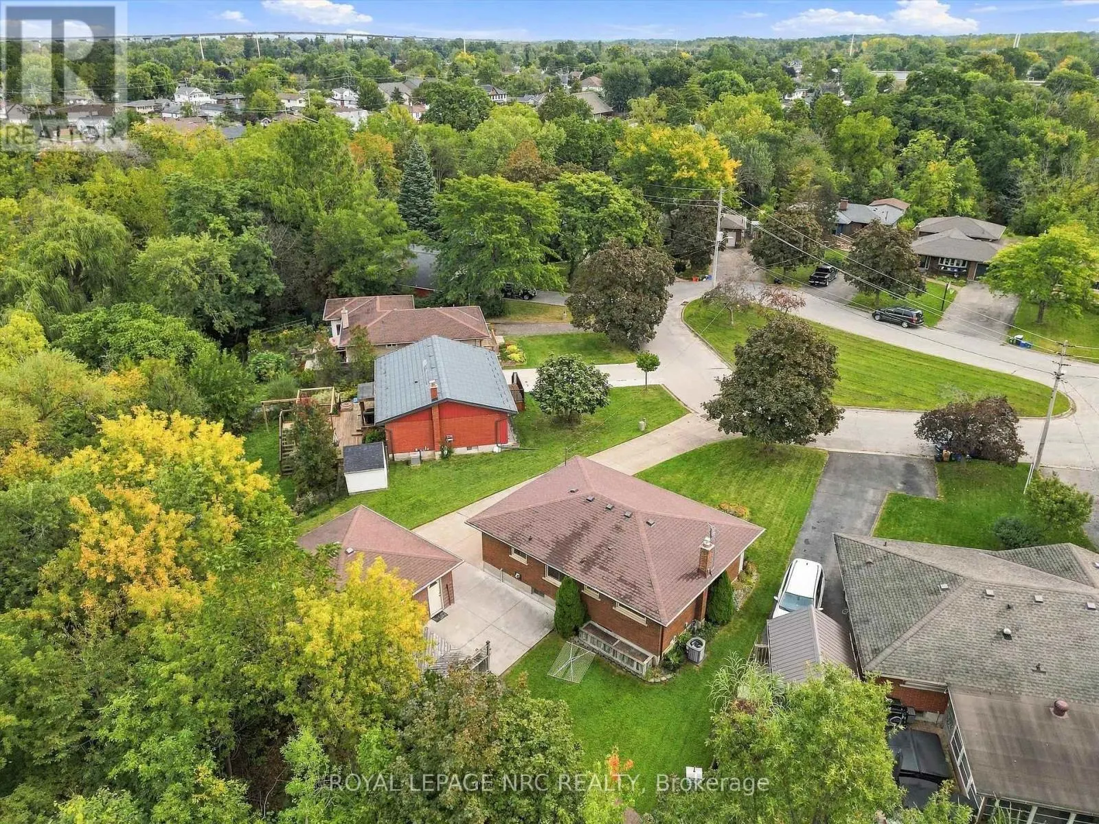 13 HARDWOOD GROVE