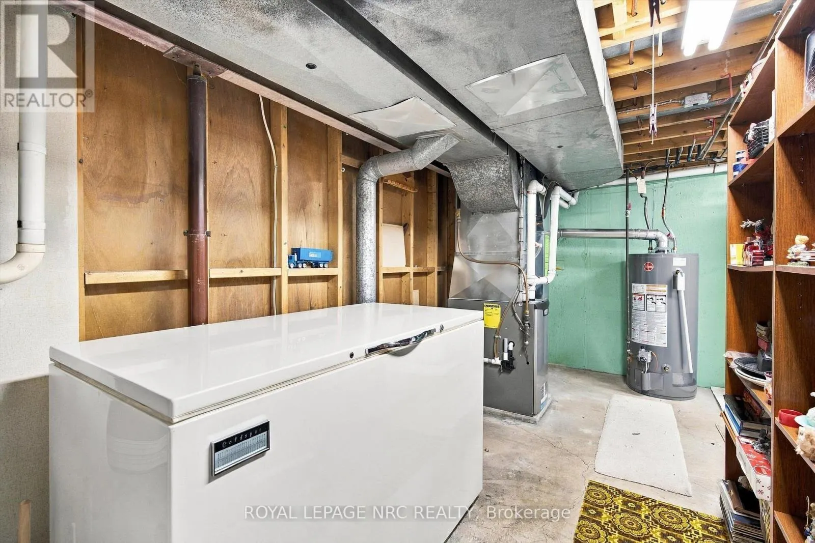 13 HARDWOOD GROVE