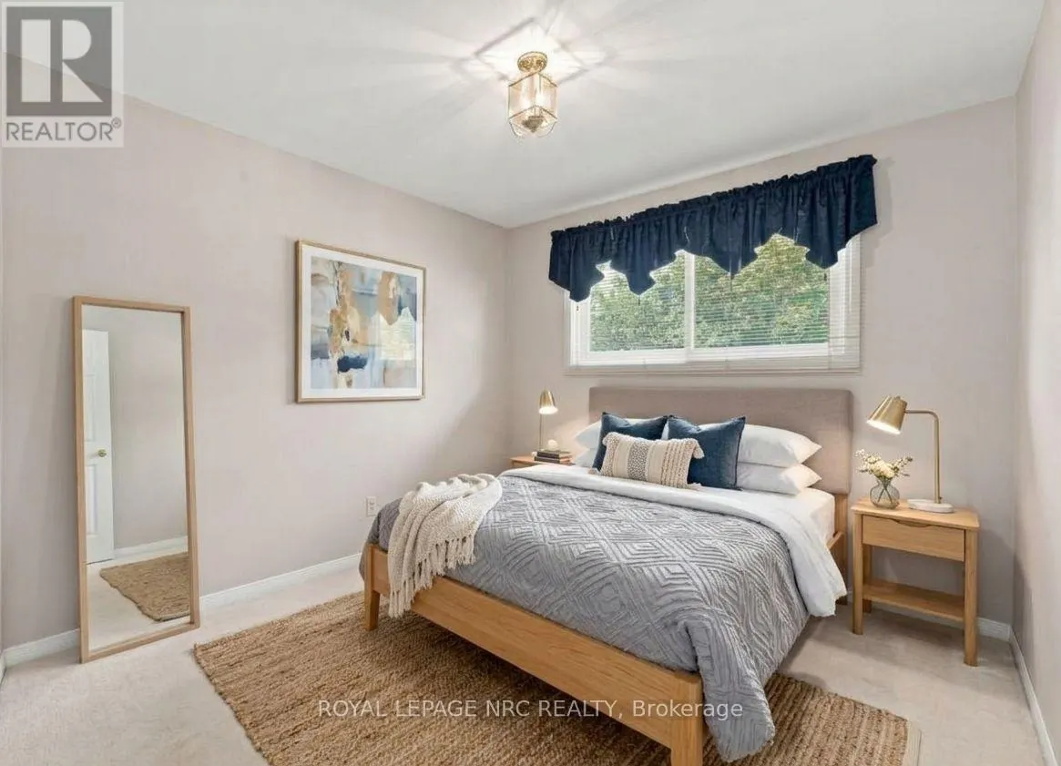 13 HARDWOOD GROVE
