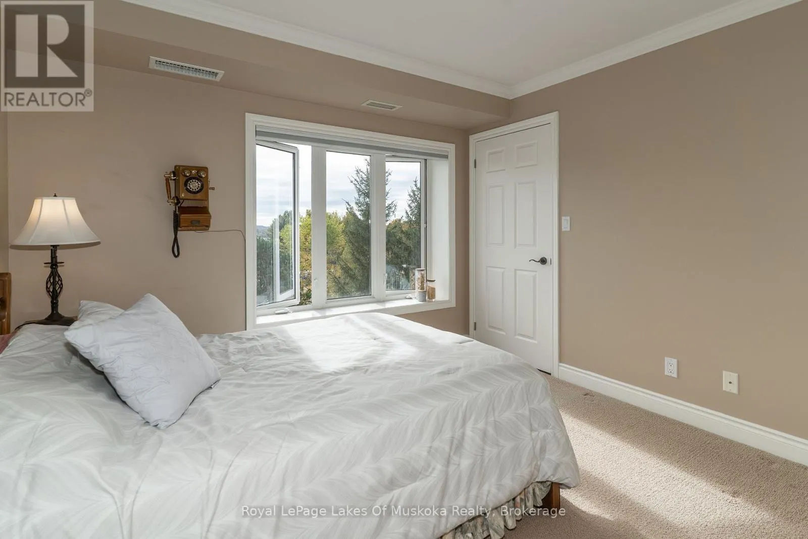 403 - 24 DAIRY LANE #403